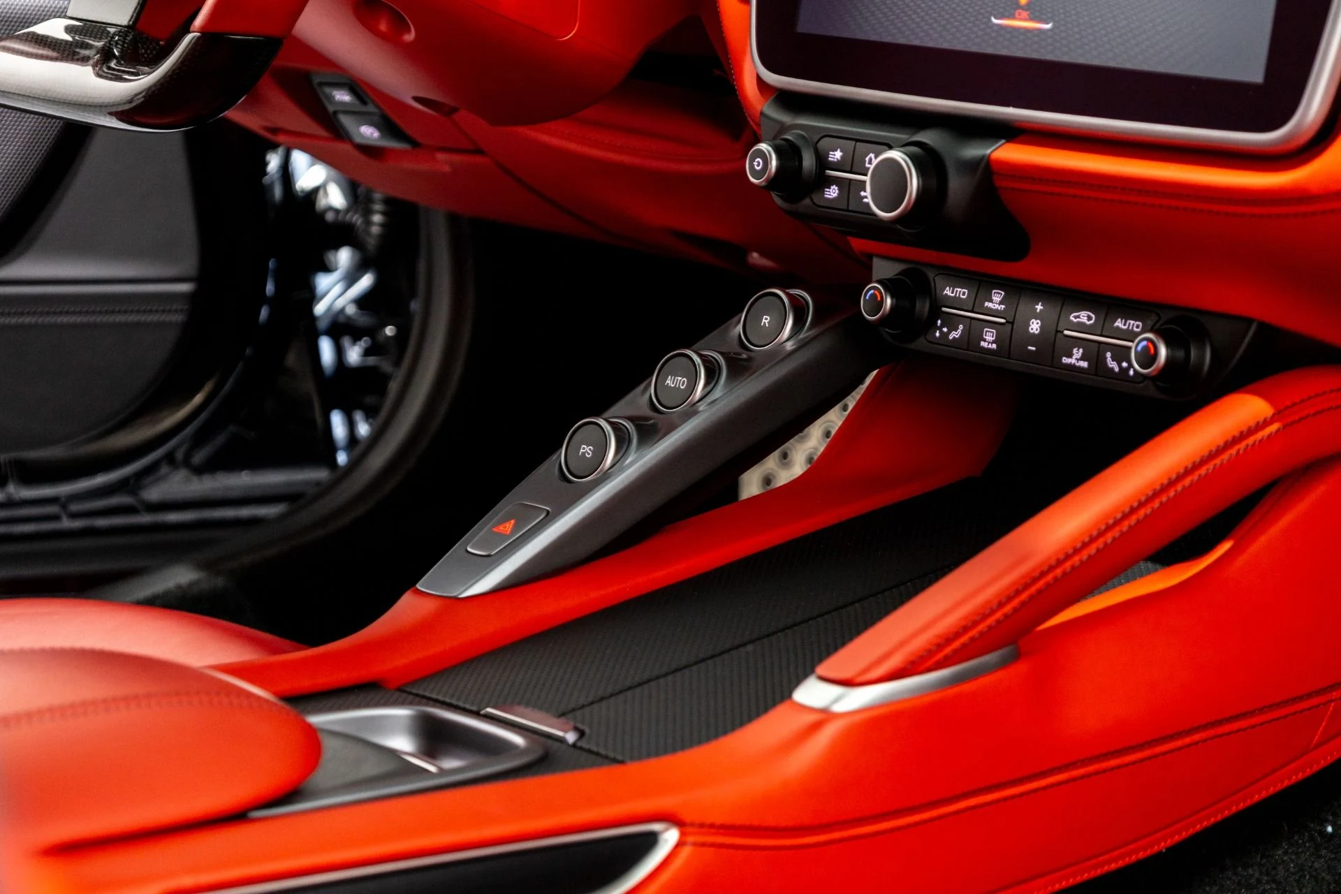 mph053_3875423465_Used_2018_Ferrari_GTC_4_Lusso_T_with_Novitec_Springs_DME_Tune_Velos_Wheels_IPE_Exhaust_Passenger_Disp_1652914370_8d646d2981