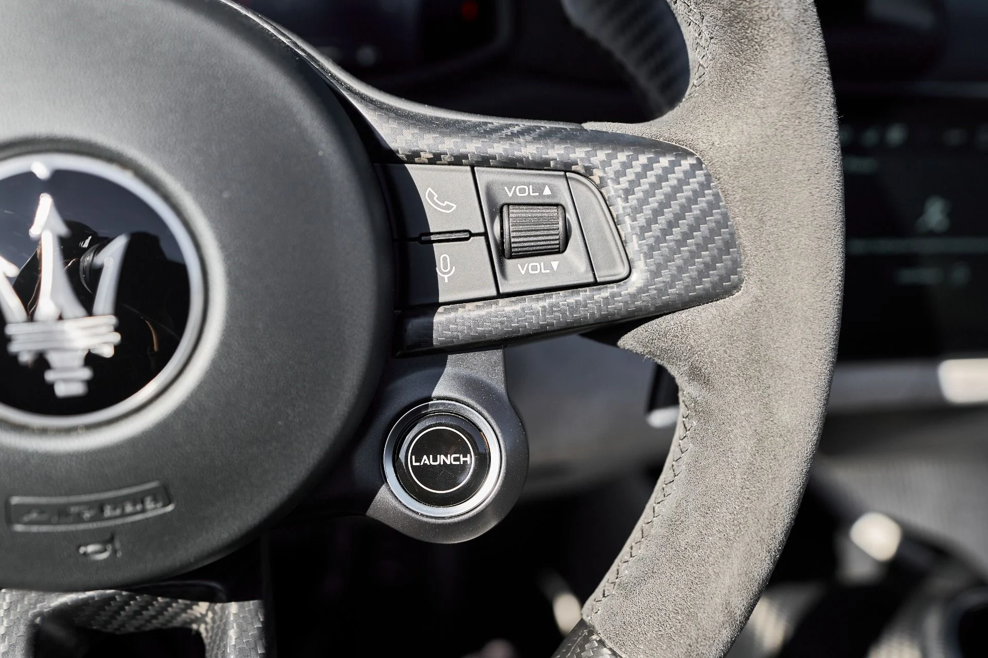 mph053_3877451704_Used_2023_Maserati_MC_20_Cielo_1761946951_85b135c1ee