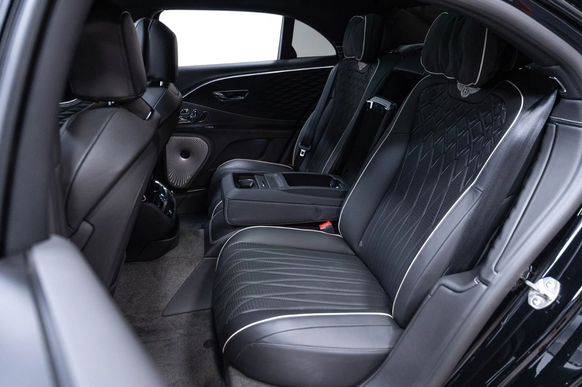 mph053_3880842286_Used_2020_Bentley_Flying_Spur_W12_1783372083_a4cb975982