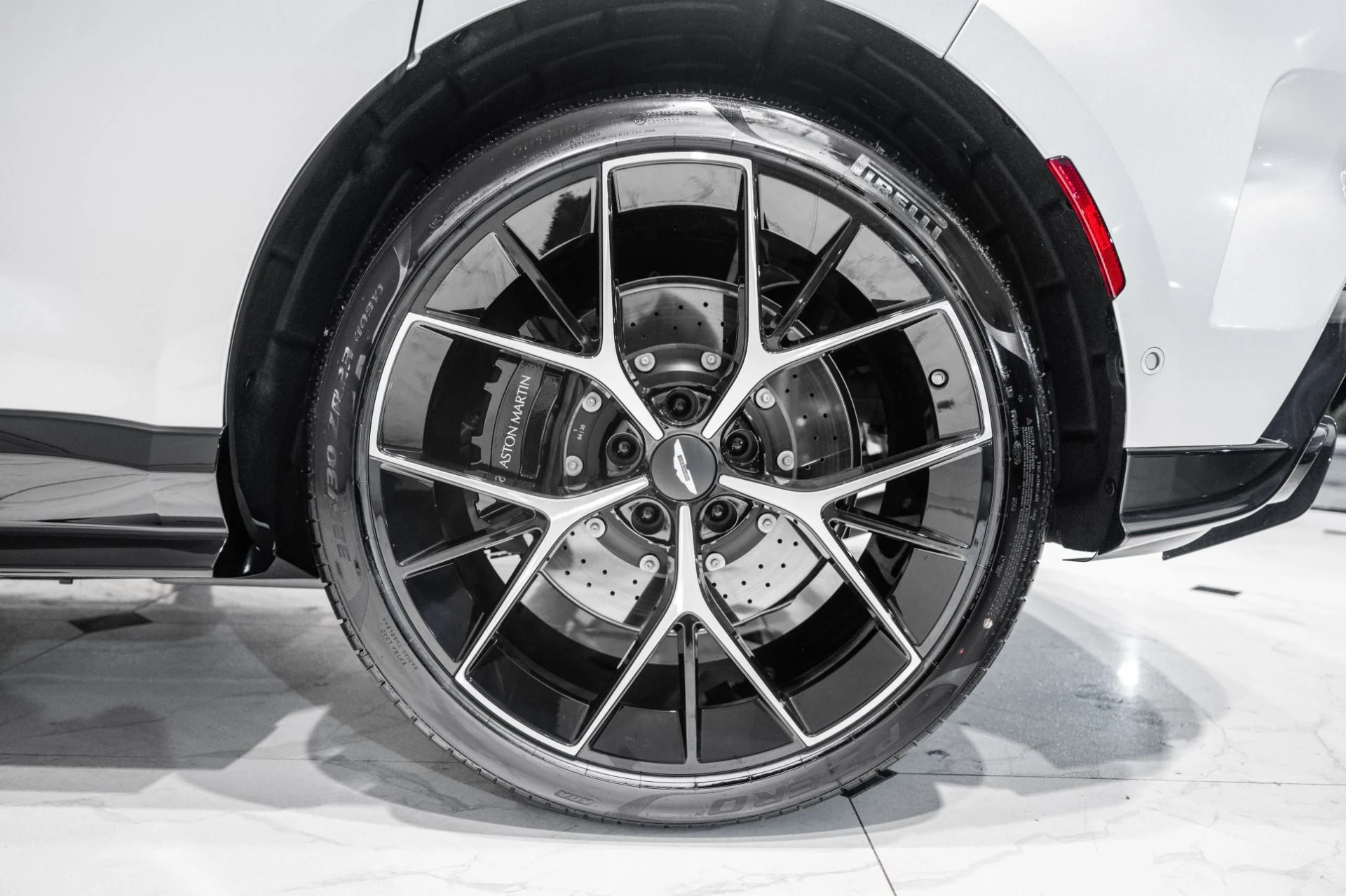 mph053_3887685907_New_2026_Aston_Martin_DBX_S_1780937216_ede465b606
