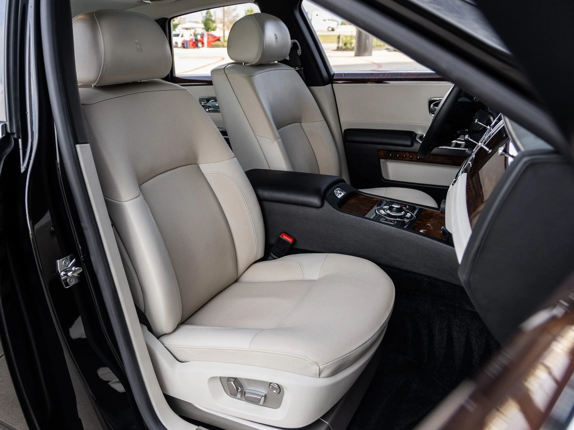 mph053_3918530671_54_a879a40791