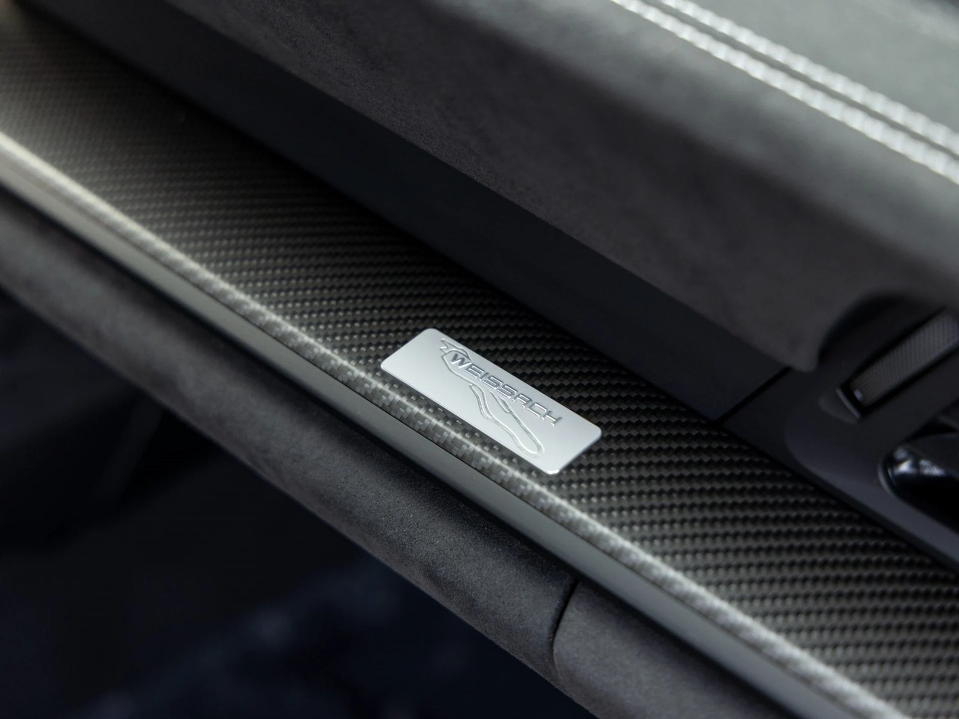 mph053_393513661_54_feb1e49911