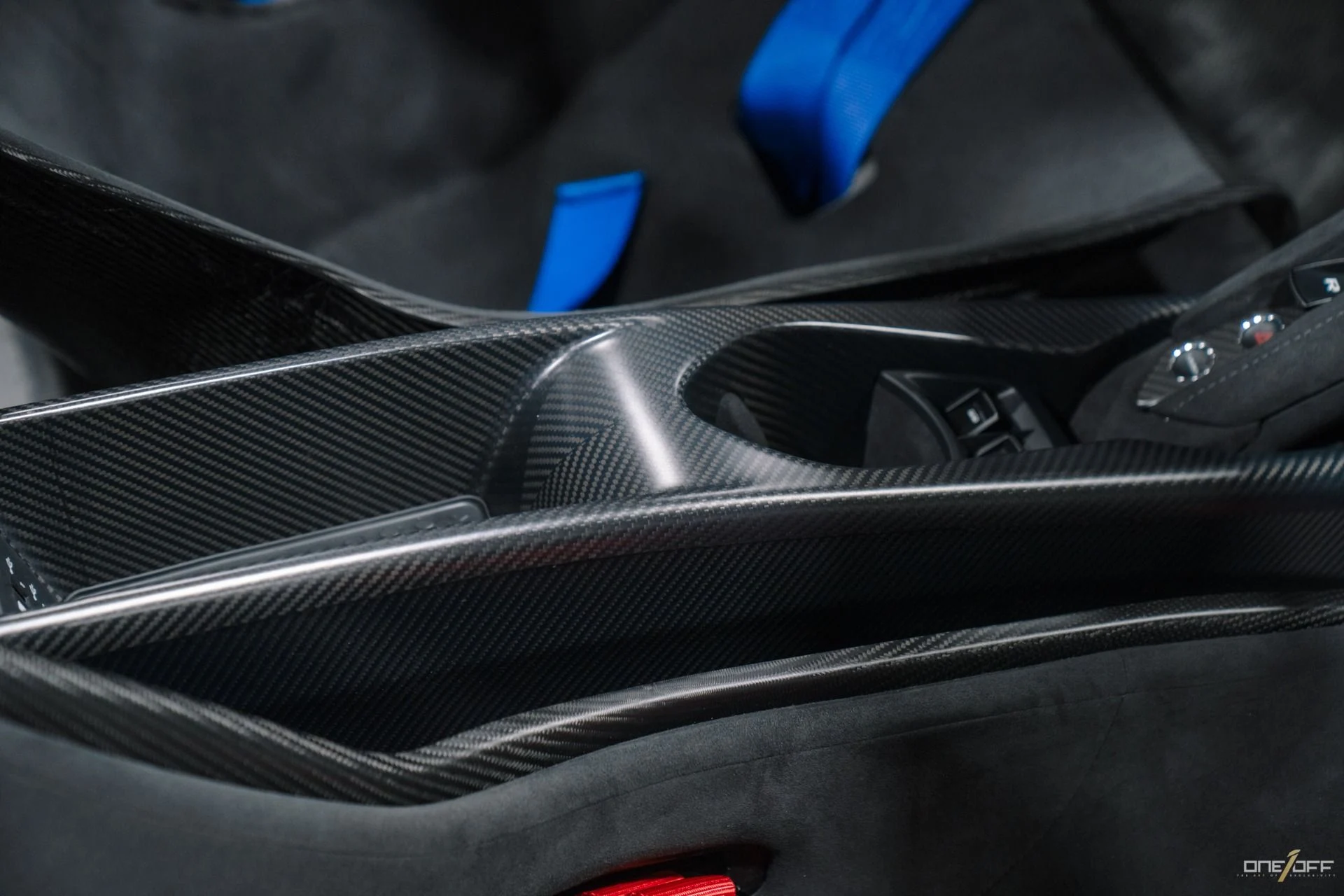 mph053_3990284096_Used_2022_Mc_Laren_765_LT_Spider_GTR_LM_25_Lanzante_1_of_1_800000_MSRP_CPO_Warranty_1761344316_7fb44e7c4b
