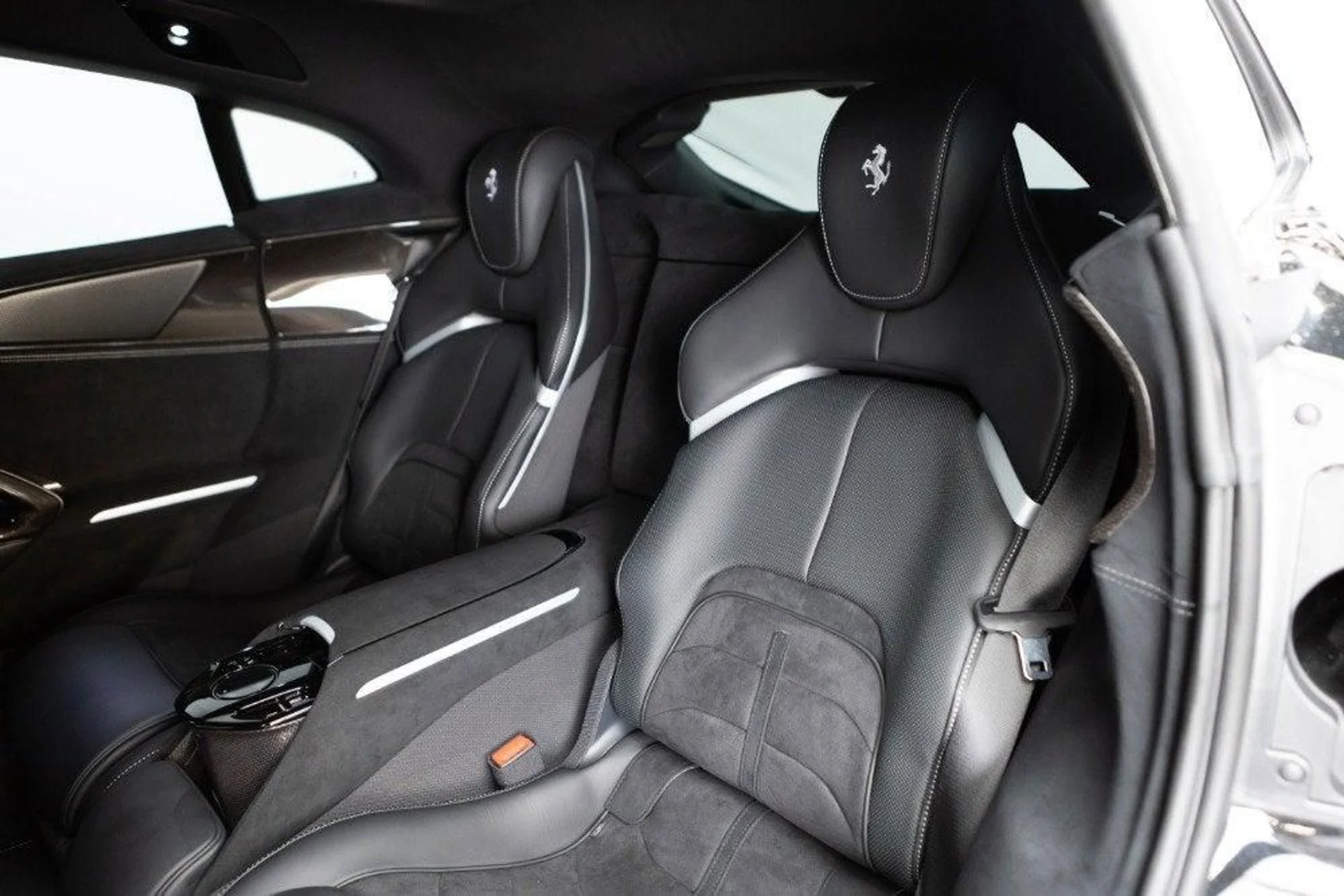 mph053_399946129_Used_2025_Ferrari_Purosangue_1777382831_c9516f2554