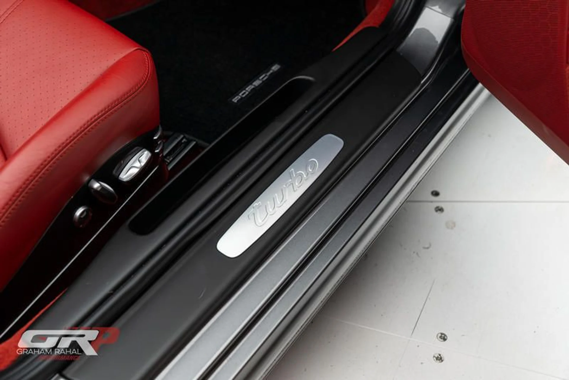 mph053_4006995759_914_DBFD_0_7_ACC_4992_A029_A04_FFF_66_B555_15b202da60