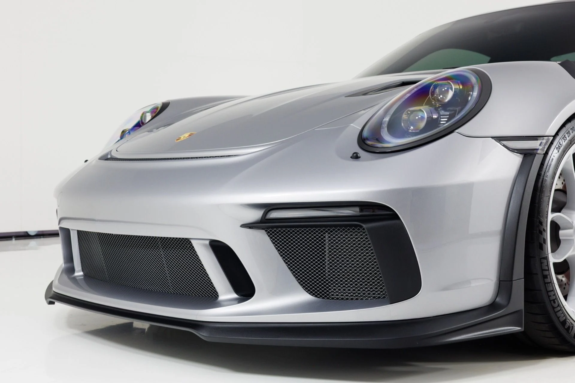 mph053_4009961334_Used_2019_Porsche_911_GT_3_RS_1778792364_9560bfe370