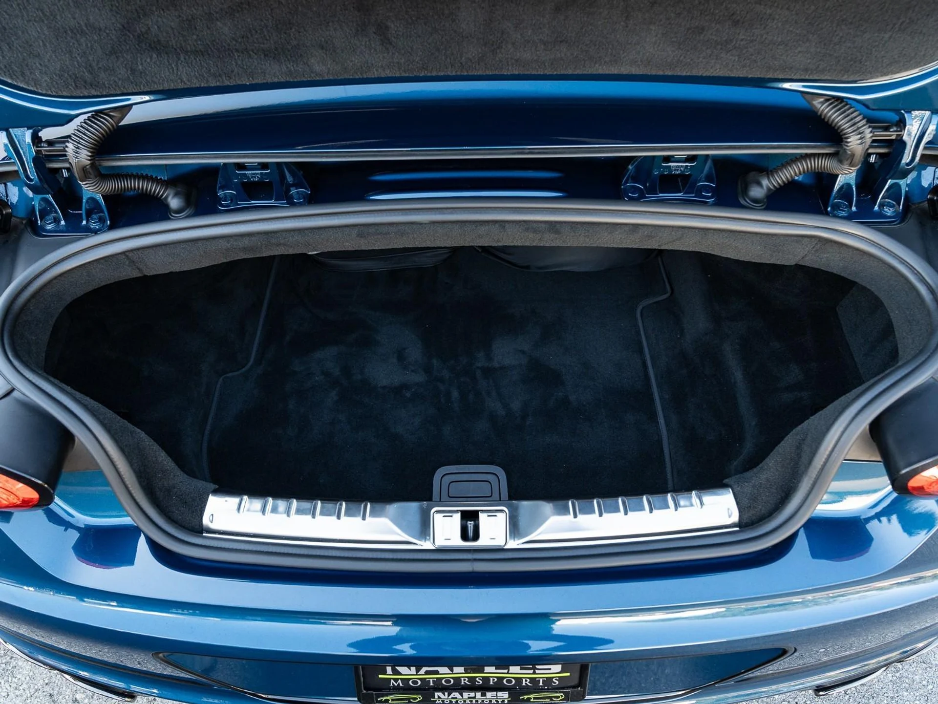 mph053_4020390645_Used_2022_Bentley_Continental_GT_V8_1764022042_648b5373a4