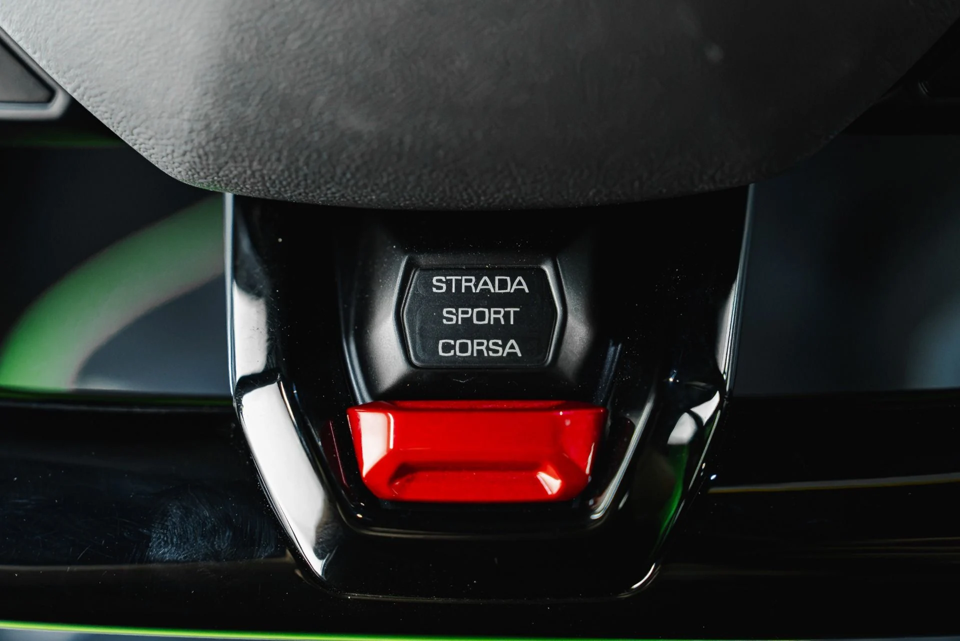 mph053_4032784441_Used_2021_Lamborghini_Huracan_VF_Supercharged_EVO_1789669168_c8566265b0