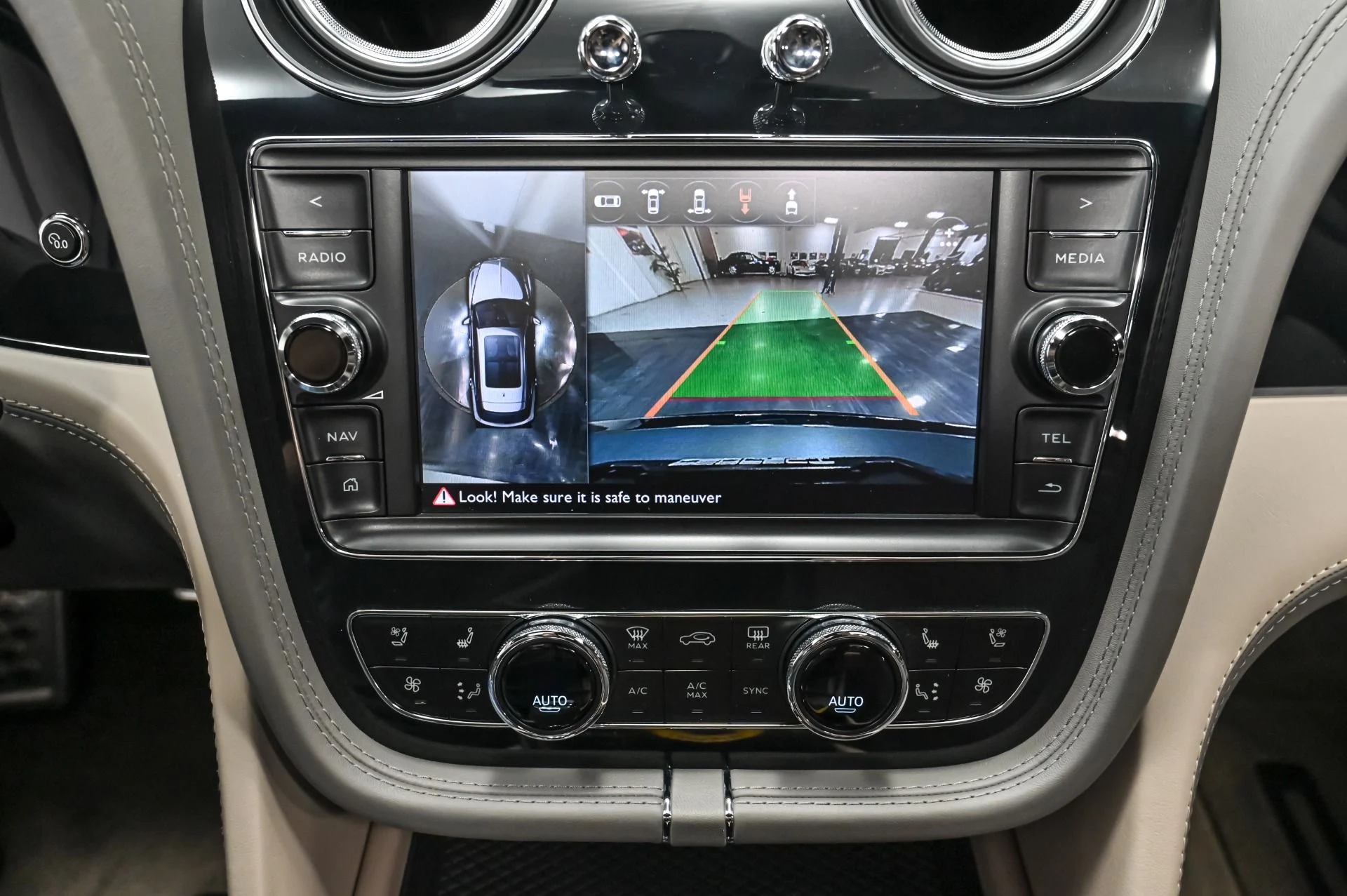 mph053_4086027566_Used_2018_Bentley_Bentayga_Mulliner_1757711699_2d3220c190