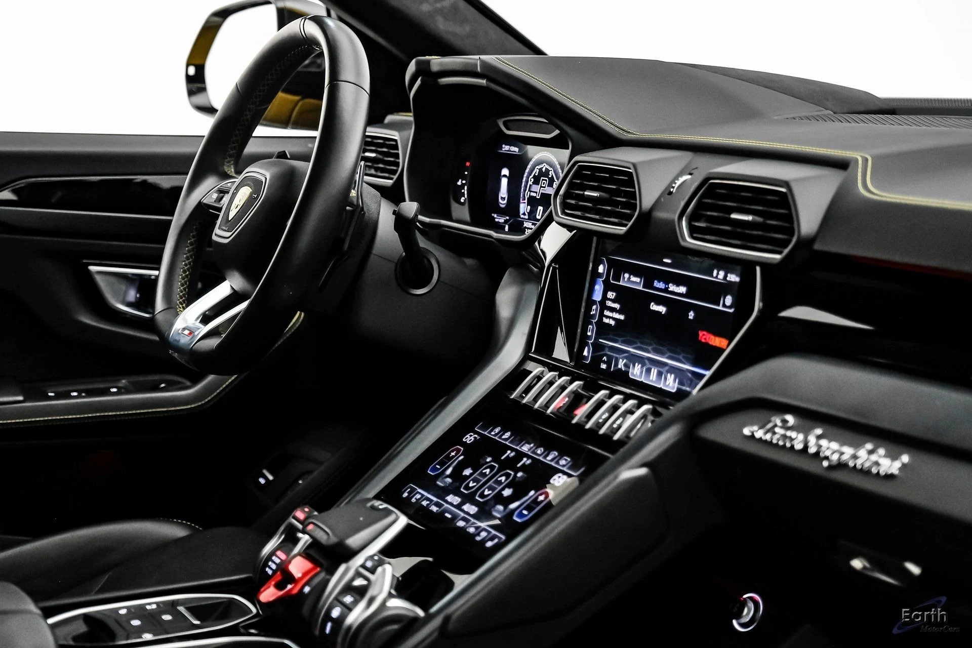 mph053_4087077647_290512a7eec2004df91ec90658b02e94x_d97d126620