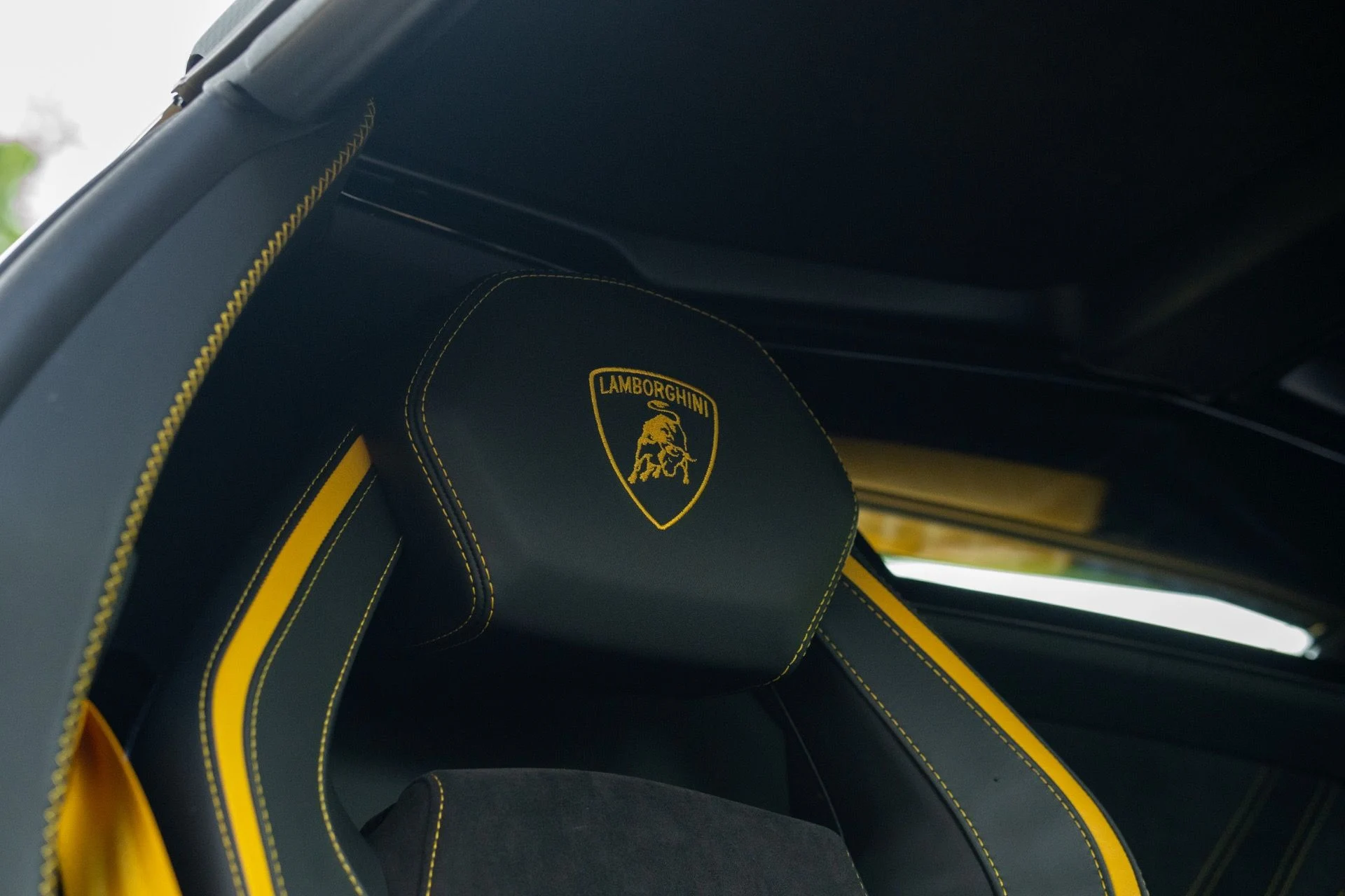 mph053_4096758067_Used_2022_Lamborghini_Aventador_LP_780_4_Ultimae_1757714109_422f0deb8d