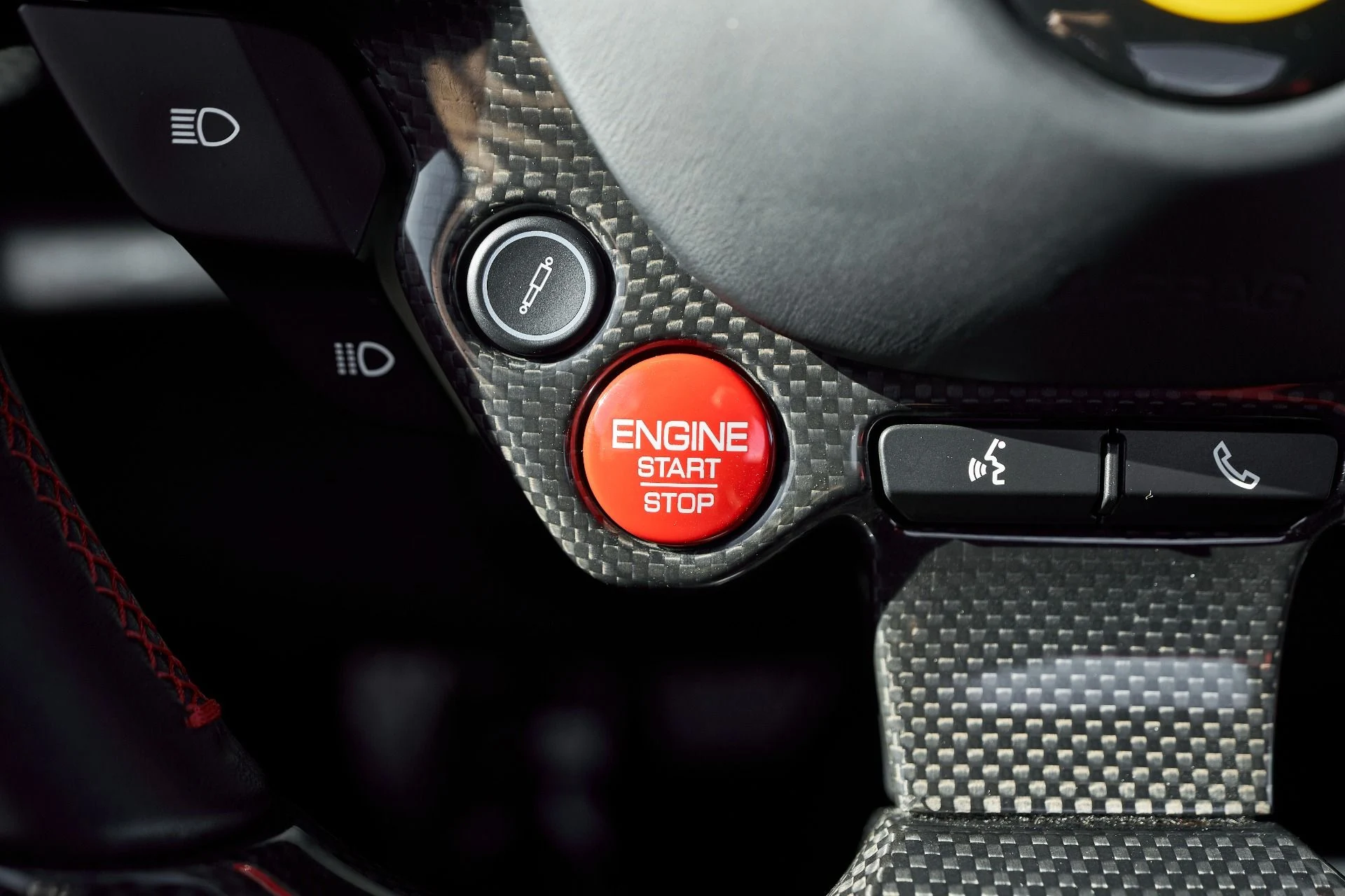 mph053_4111079574_Used_2018_Ferrari_812_Superfast_Base_1767042820_f565ad504d