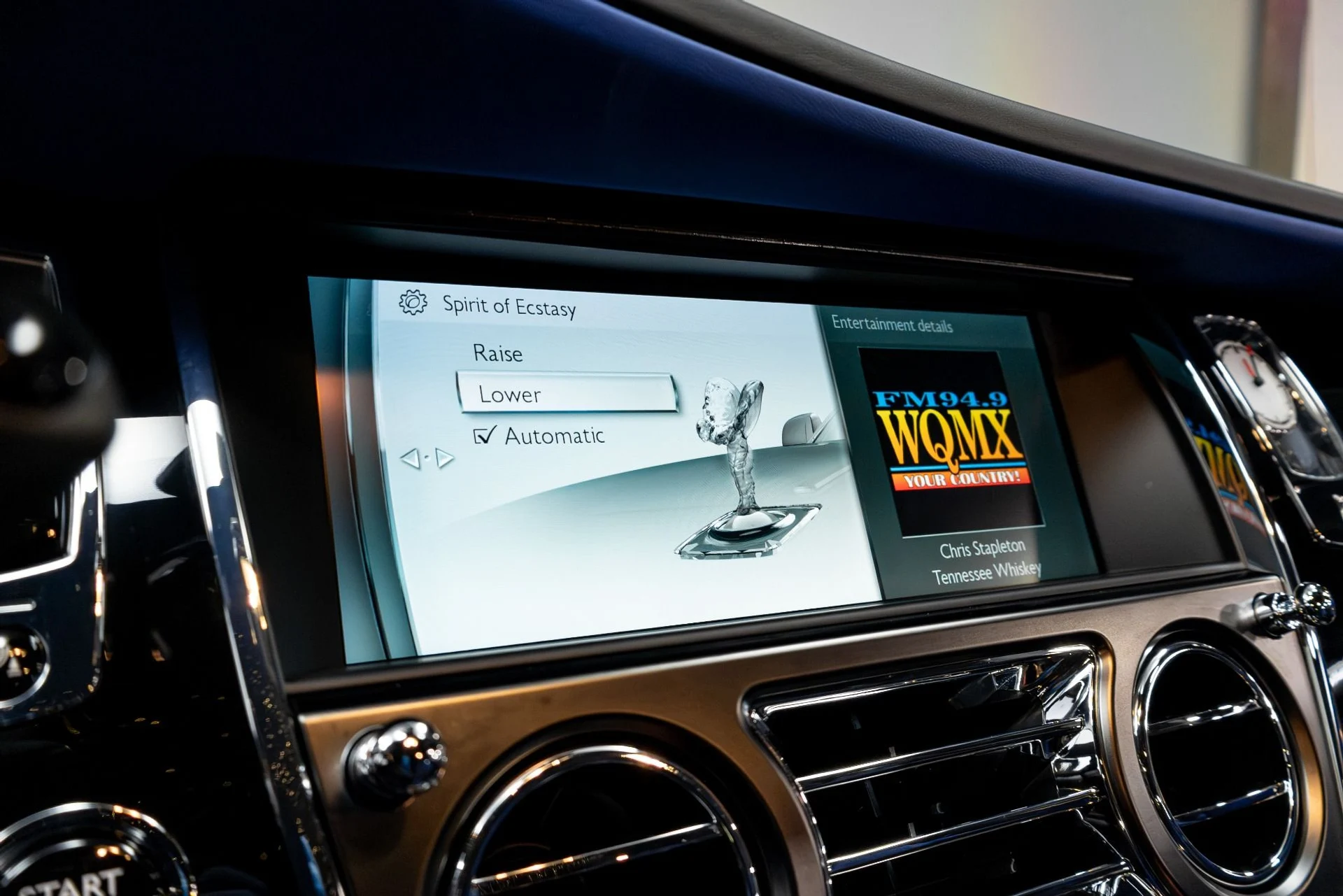 mph053_425009952_Used_2017_Rolls_Royce_Ghost_Black_Badge_1764012368_b755b52b99