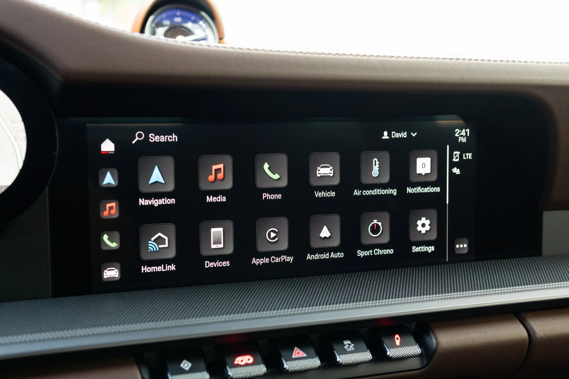 mph053_4258598322_Used_2024_Porsche_911_Carrera_1772817798_e3b630134d