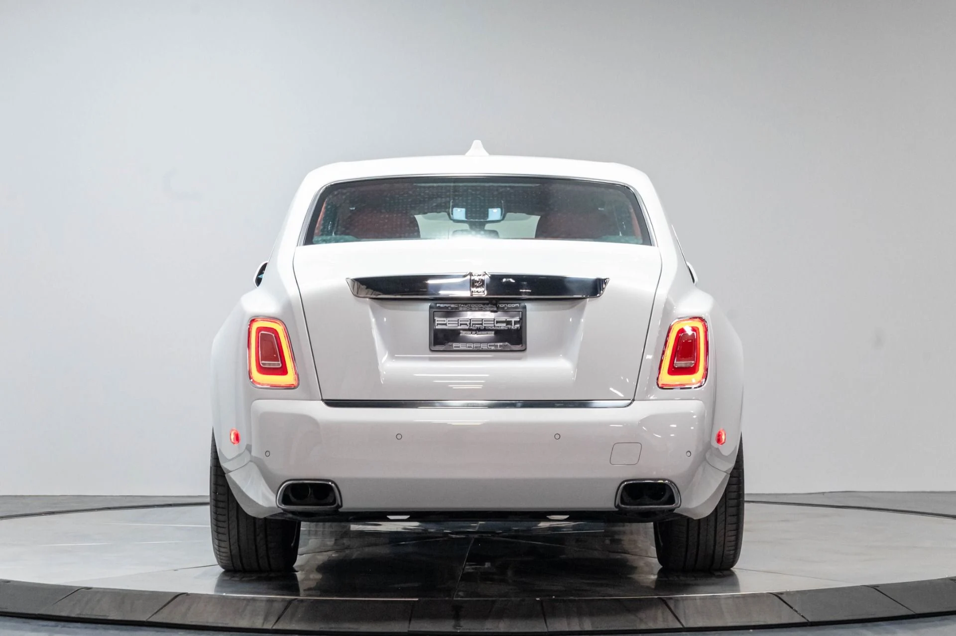 mph053_4263433176_Used_2019_Rolls_Royce_Phantom_1787168421_a974c17c86
