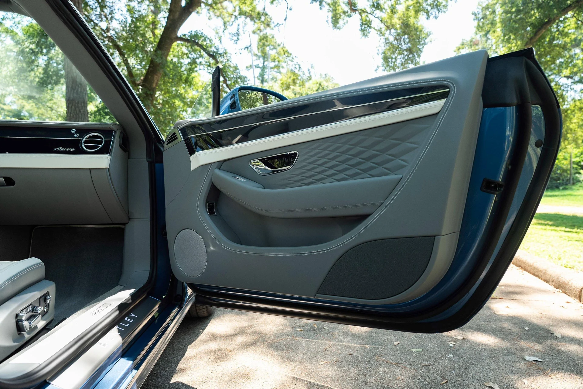 mph053_4281644151_451284868_6954bf214e73cd9f103f4e0e_a34bc8a8ce