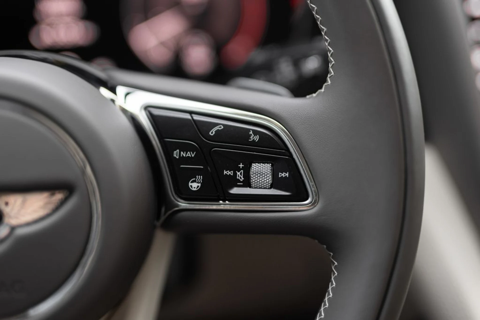 mph053_43639843_5883a0c905a97f5f9cf9c41b1510f4adx_5b6dc8a8af