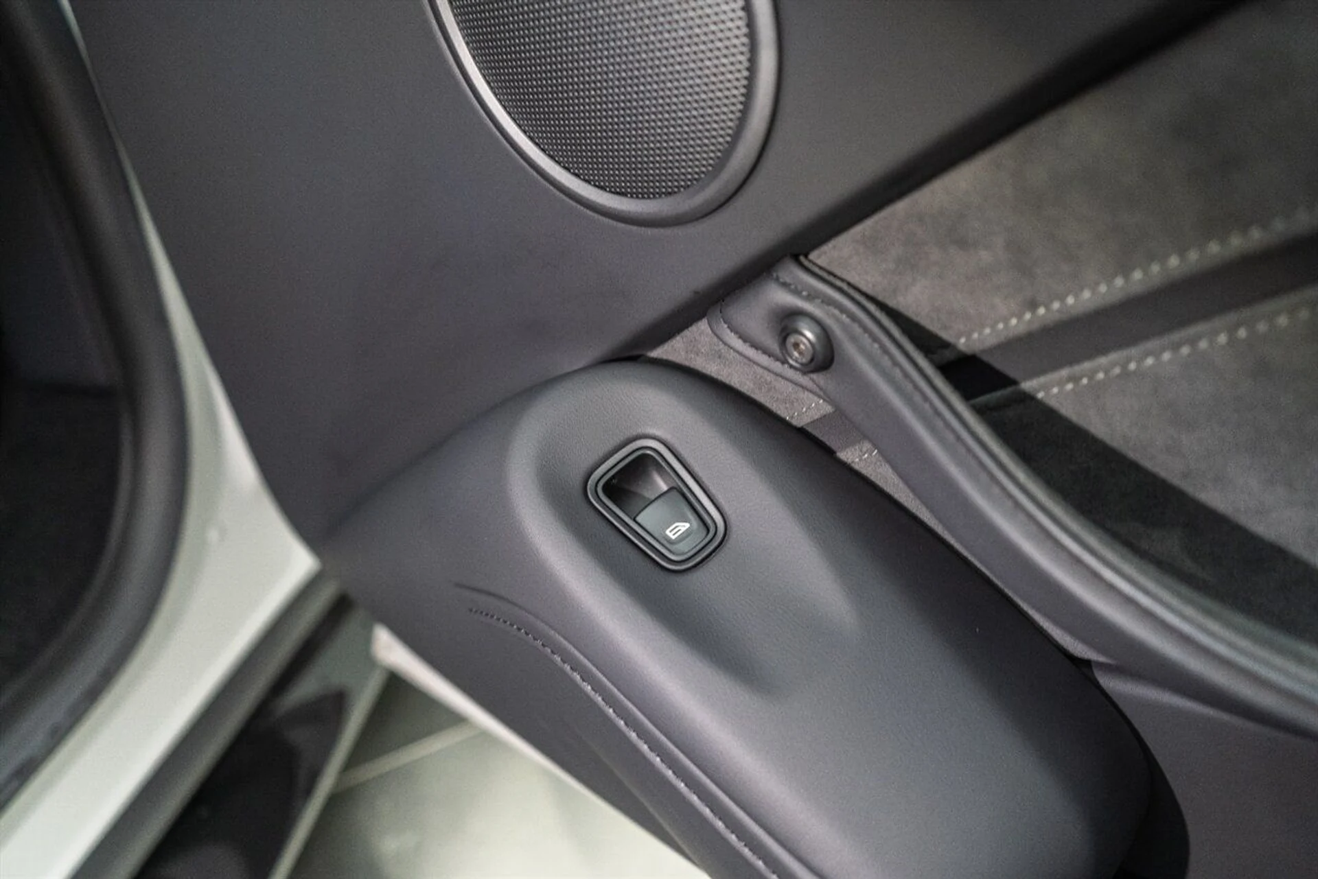 mph053_446505473_175c909aa0_1280_5abd1cc82c