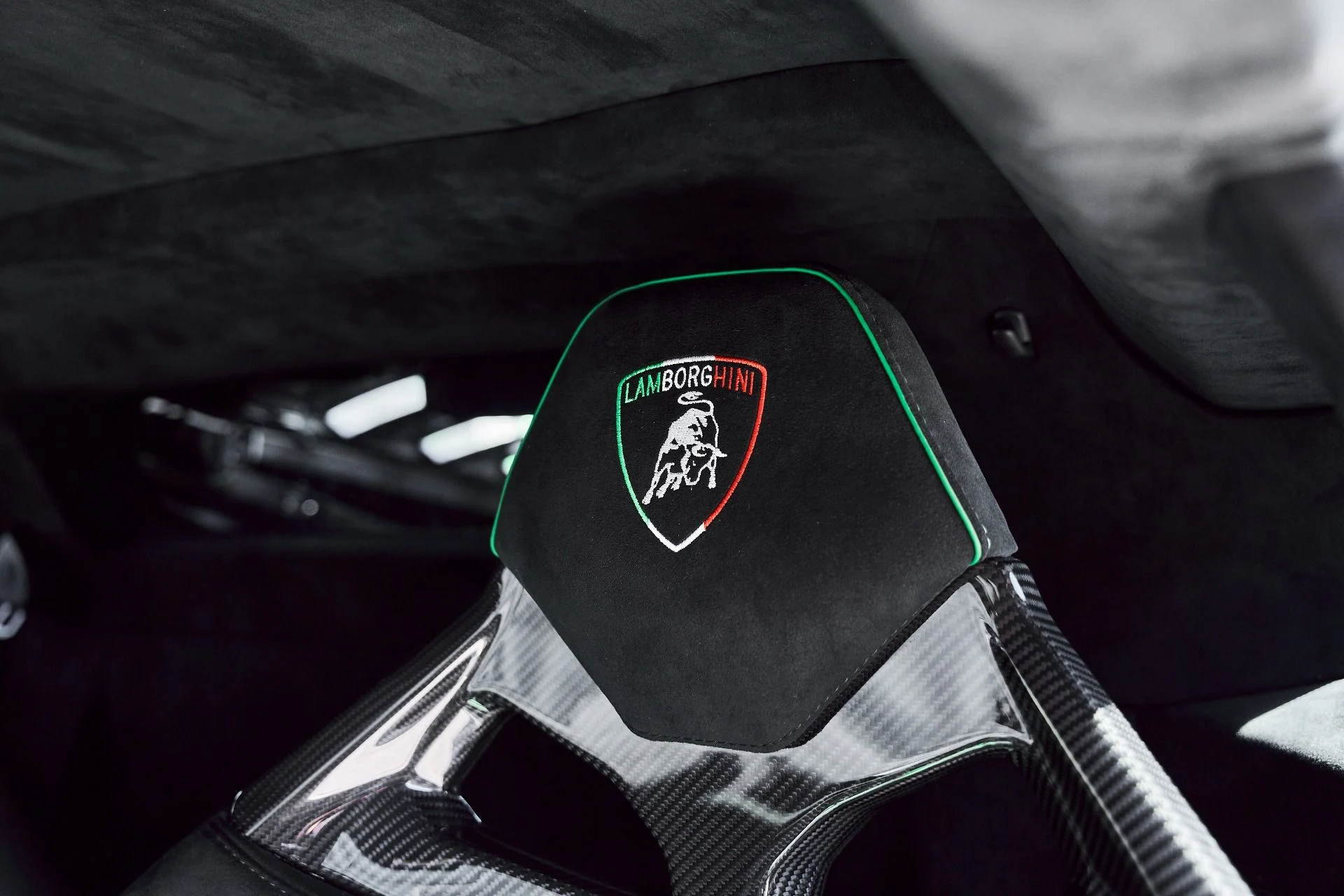 mph053_448366973_Used_2022_Lamborghini_Huracan_STO_Base_1774488482_779d7f2bf4