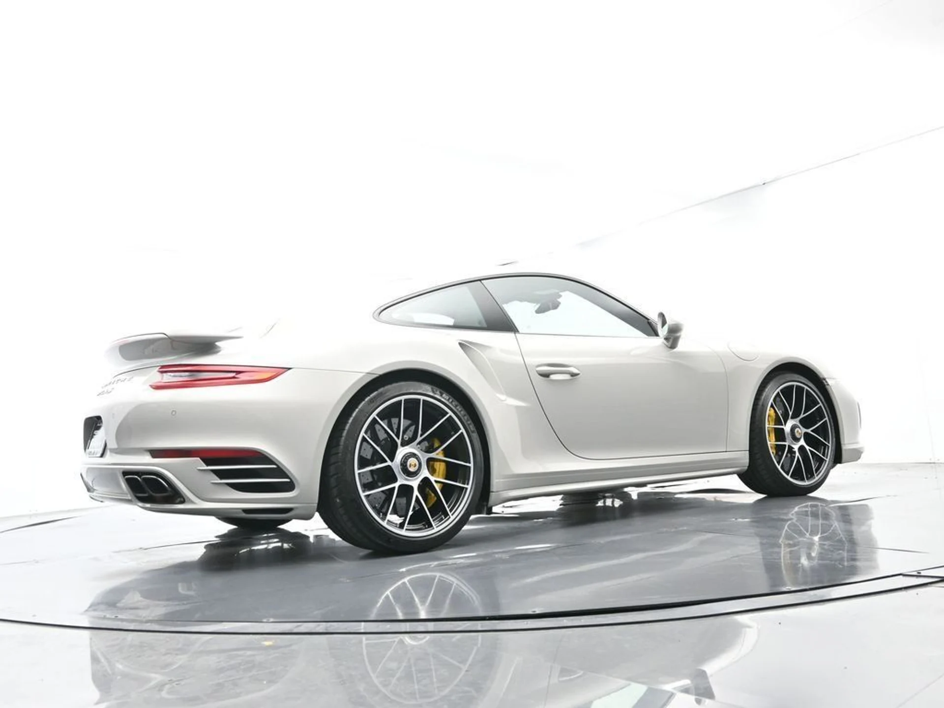 mph053_448574625_40b2a2a664044a1d3948b77fa79dc68f_9a257af845