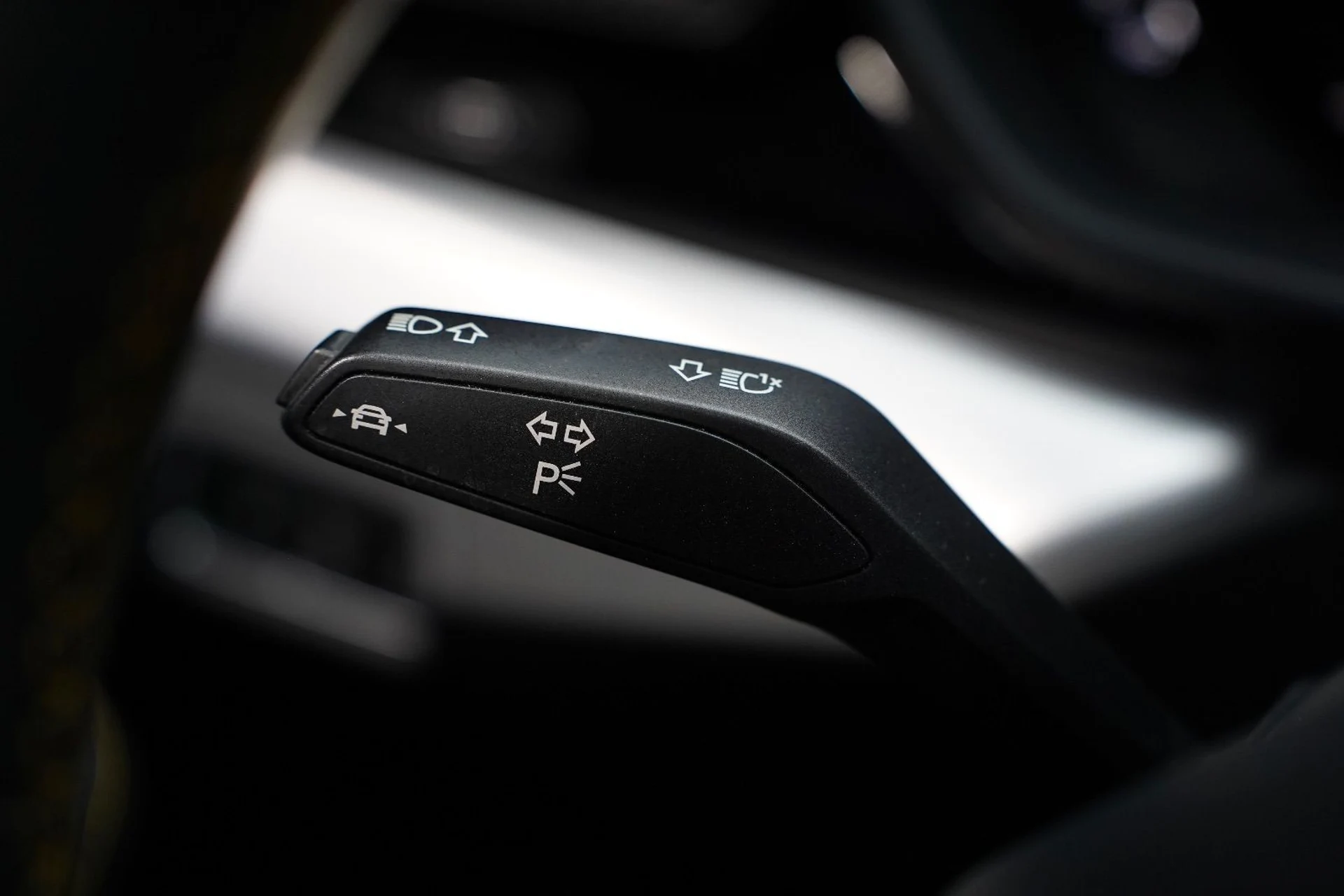 mph053_47171711_37414663_08528_2020_lamborghini_urus_033_5f9935ab51