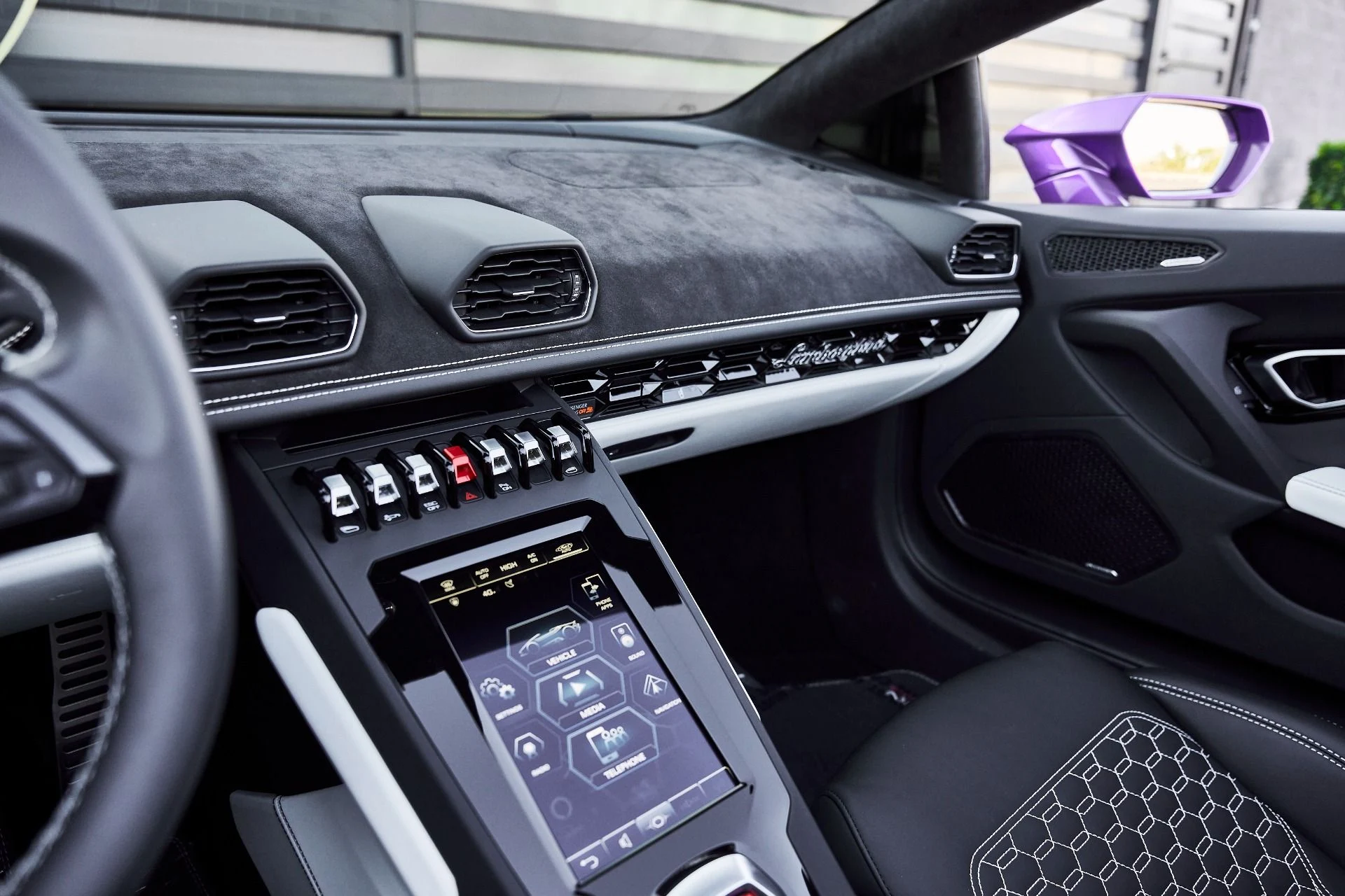 mph053_483809884_Used_2024_Lamborghini_Huracan_EVO_Base_1774744623_630f418e94