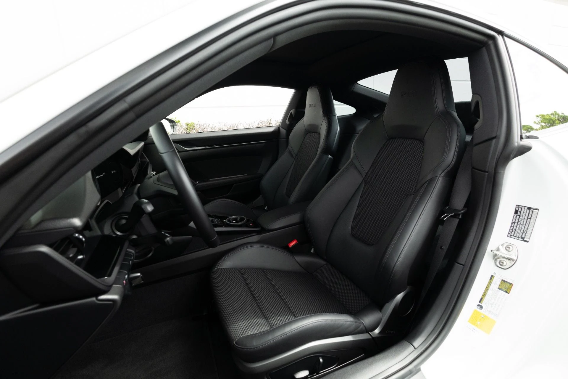 mph053_499679311_Used_2024_Porsche_911_Carrera_T_1759284077_f48ad12872