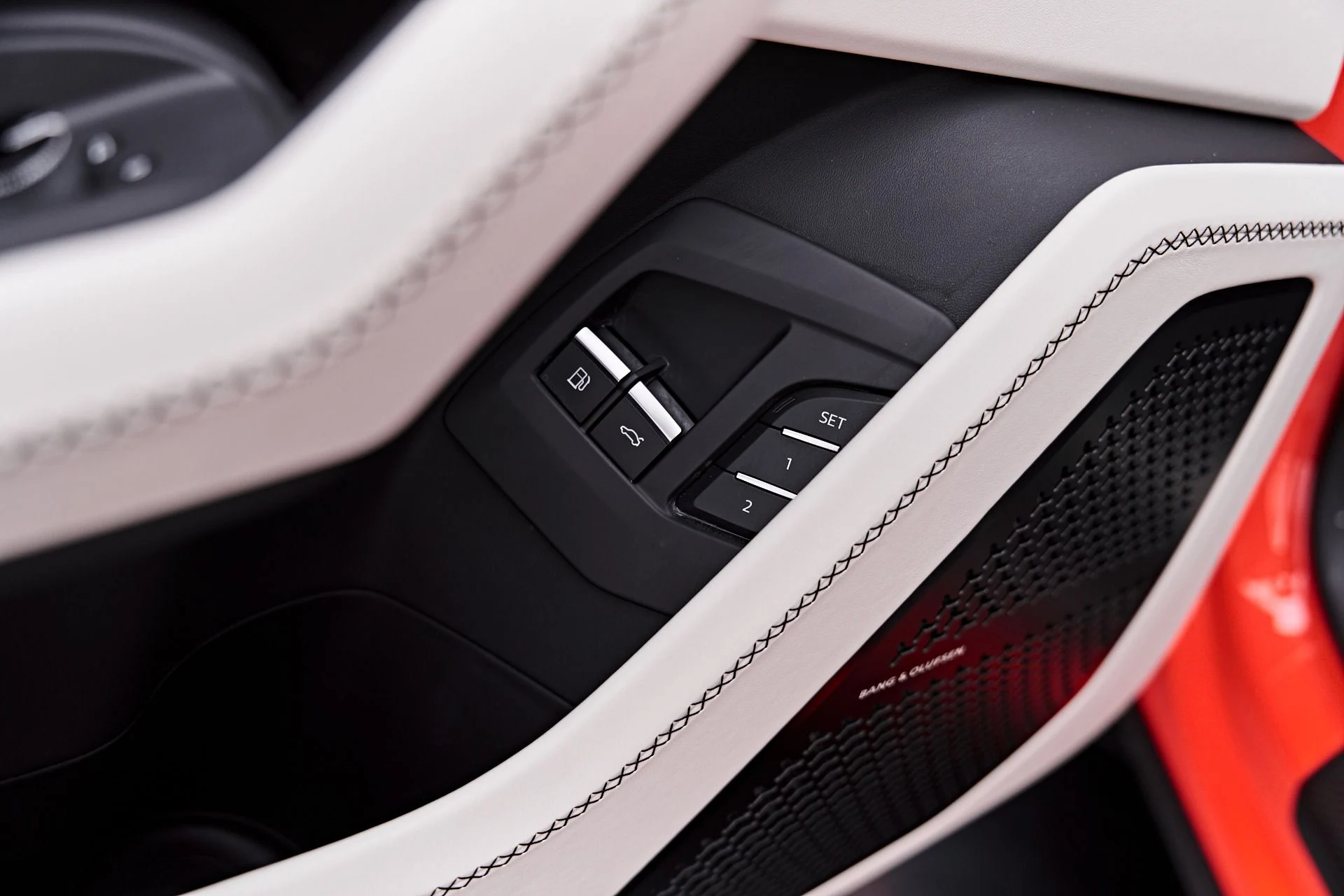 mph053_502192463_Used_2025_Lamborghini_Urus_SE_1785258977_9c135b8812