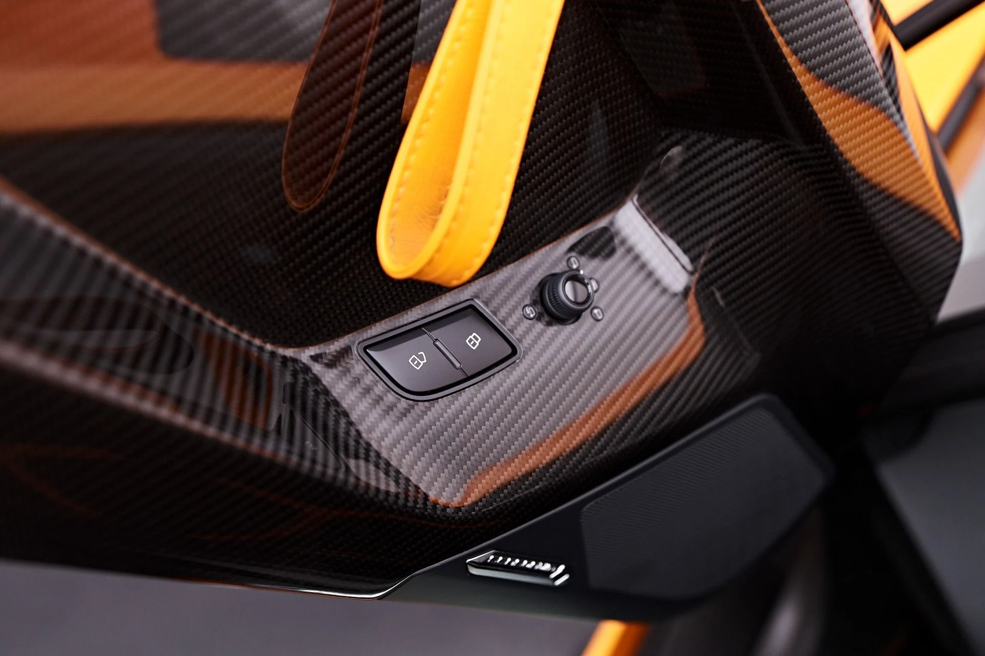 mph053_528566005_Used_2021_Lamborghini_Aventador_SVJ_Base_1755224573_8991dff066