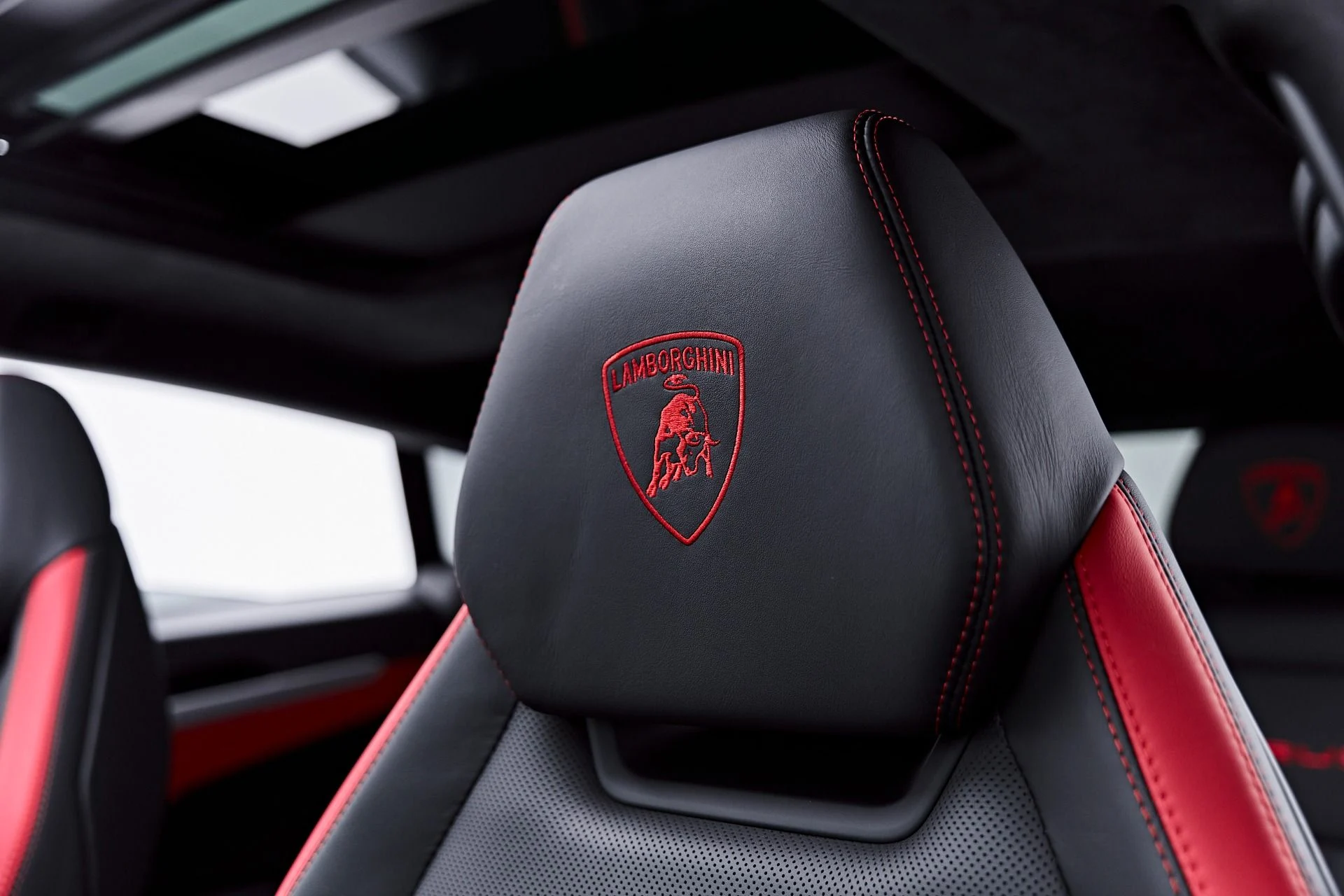 mph053_549483006_Used_2023_Lamborghini_Urus_S_1784684490_aa6e6a2f53