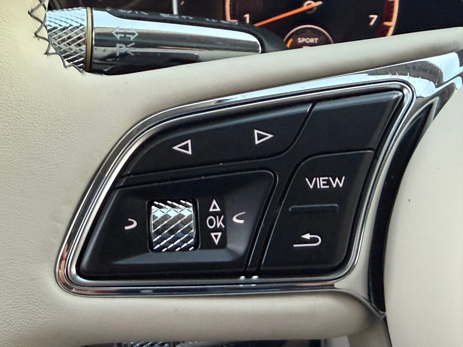 mph053_564344154_3eb0470f98744c7d9728c07393b04438_7d7a682210