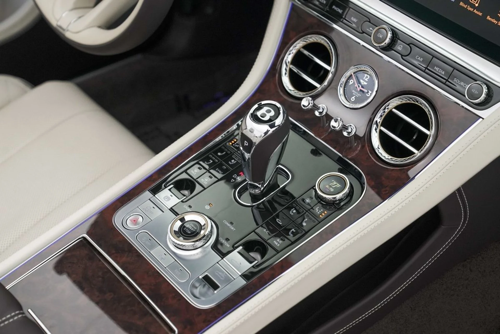 mph053_565664202_kwwg010ienwjbzcu7s0yhuj7f3dm_b0bb7fa5e8