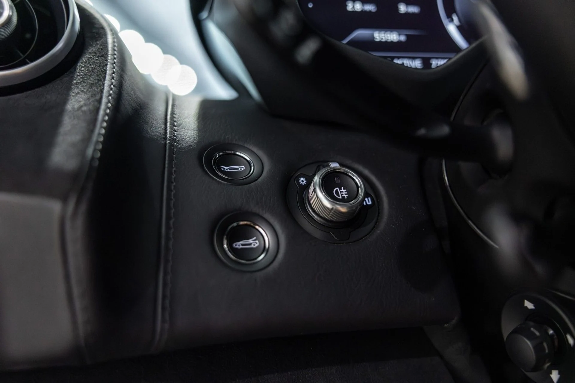 mph053_569352330_d_A_e98fe6bde9