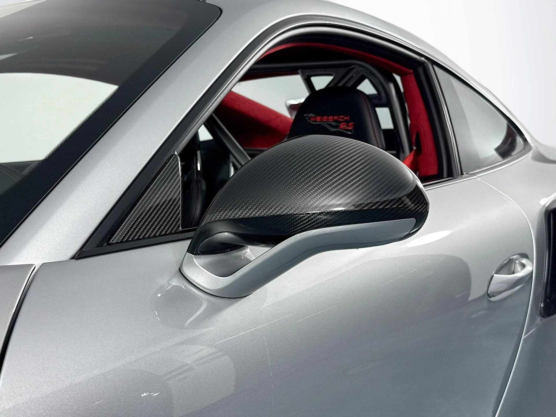 mph053_573609634_Used_2018_Porsche_911_GT_2_RS_1784763000_82699a68e6