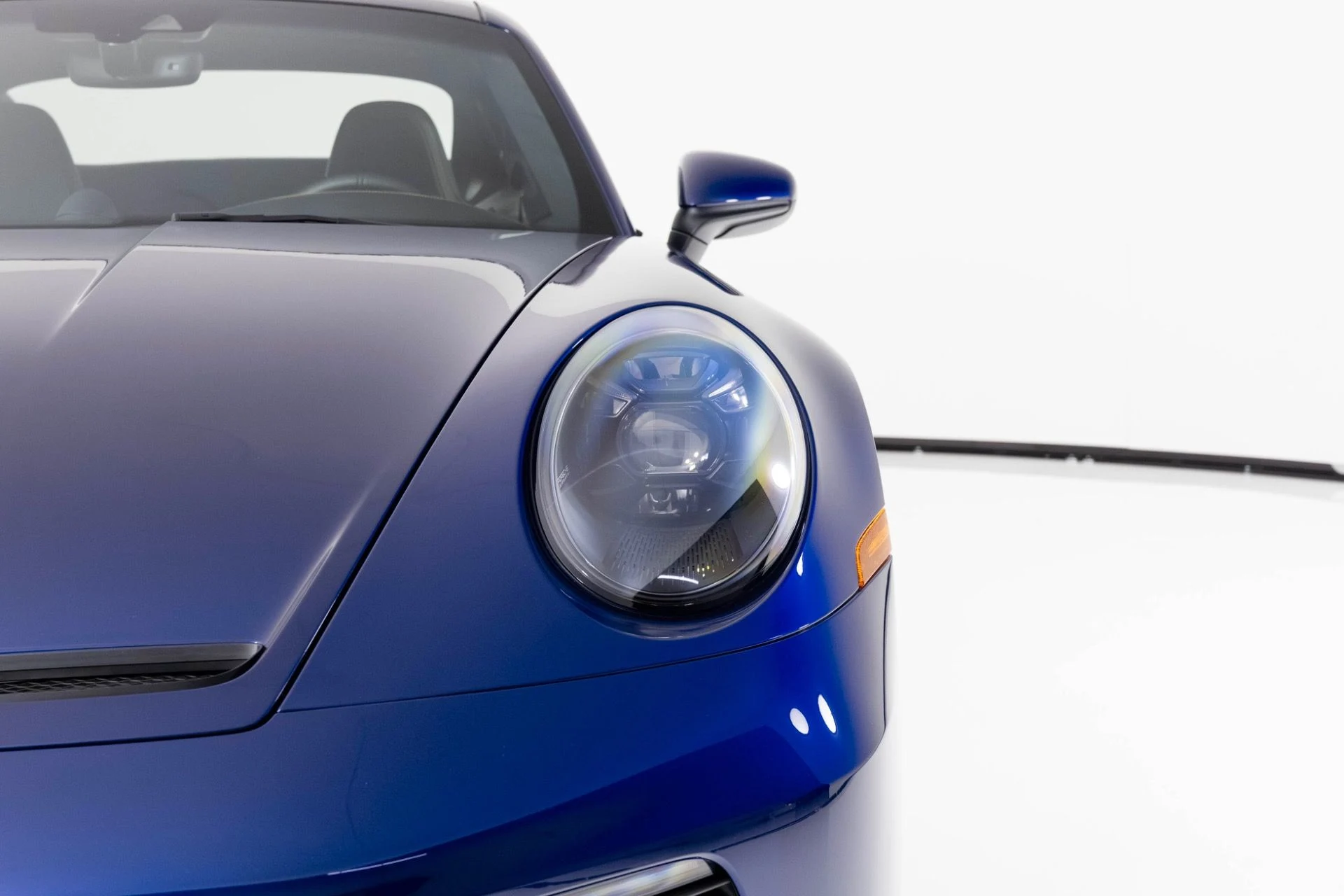 mph053_58194664_Used_2022_Porsche_911_GT_3_Touring_1764706409_e4be44b94f