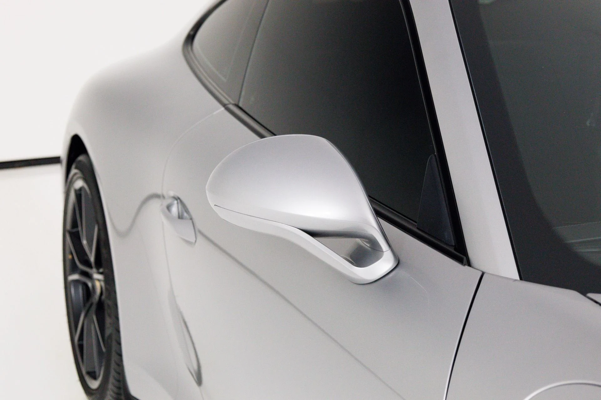 mph053_684123593_Used_2017_Porsche_911_Carrera_S_1769117496_37e1631706