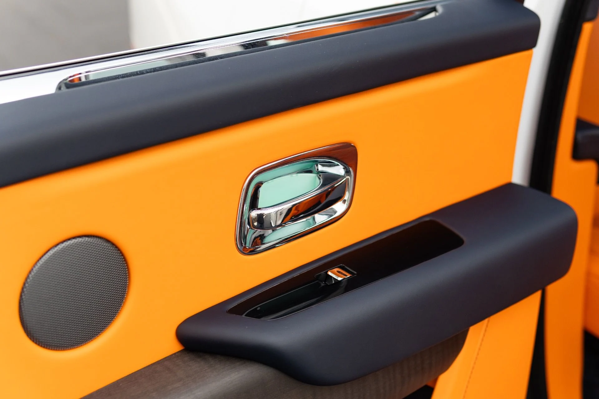 mph053_684185932_Used_2023_Rolls_Royce_Cullinan_1766776442_533f7280bc