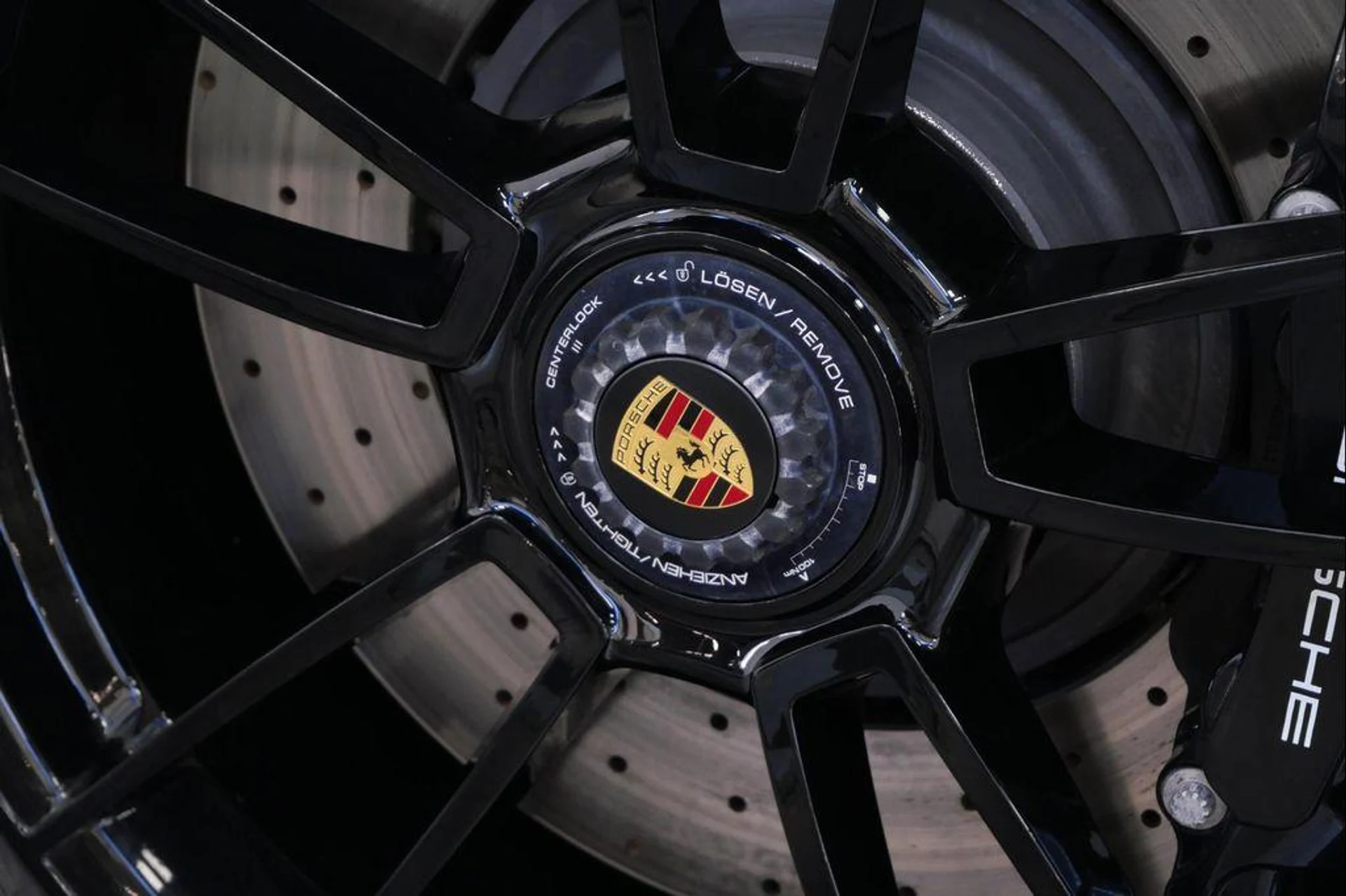 mph053_687151079_FO_Ff_IFK_3_MI_4s_H_Ajuvnn_ZT_Pbk_M2_M_f55b109259