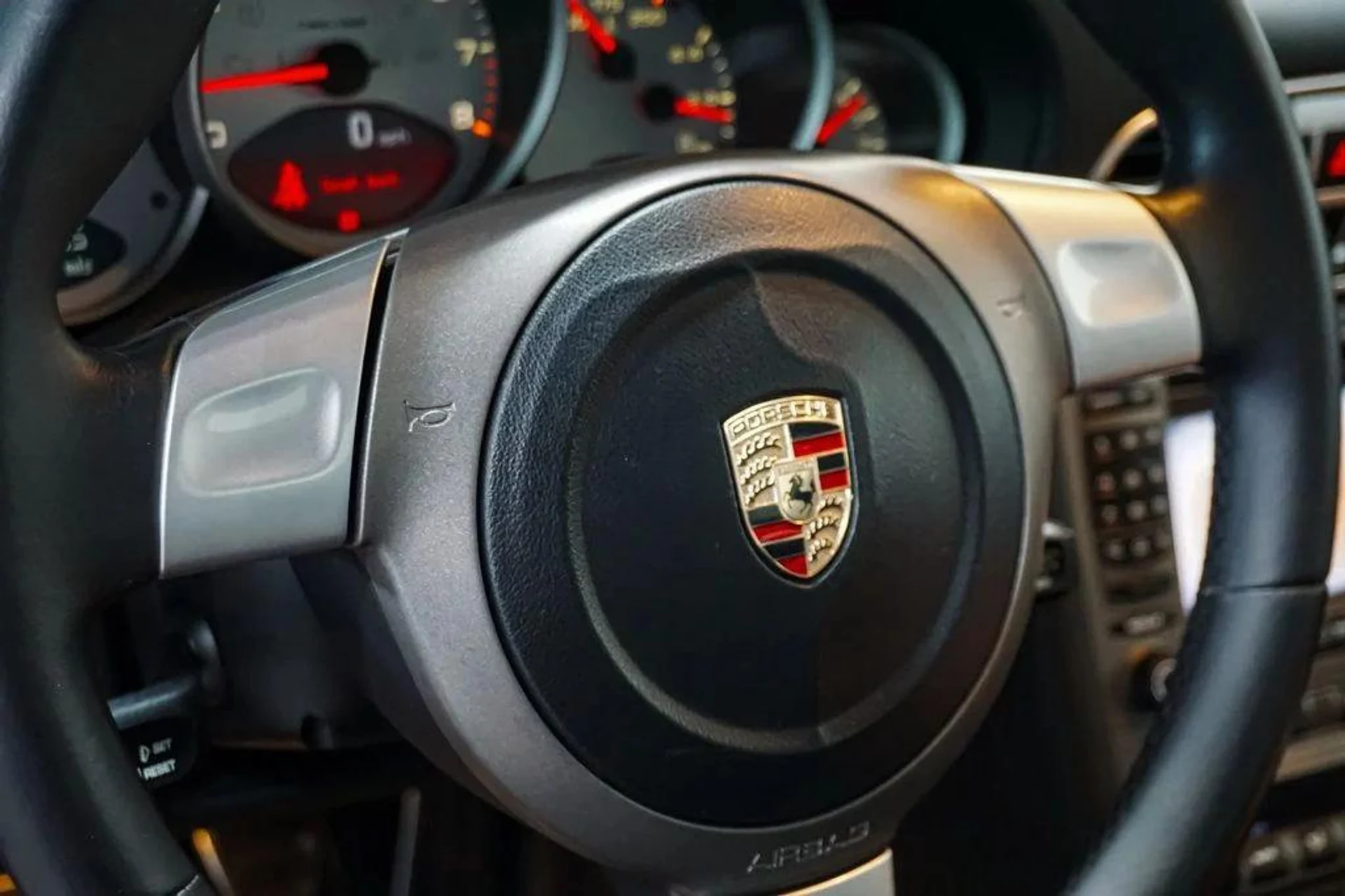 mph053_701774981_p7y_Bx1_Xc_COVDAOM_Fyge6_X_Pp_U1_VA_02a03b0c14