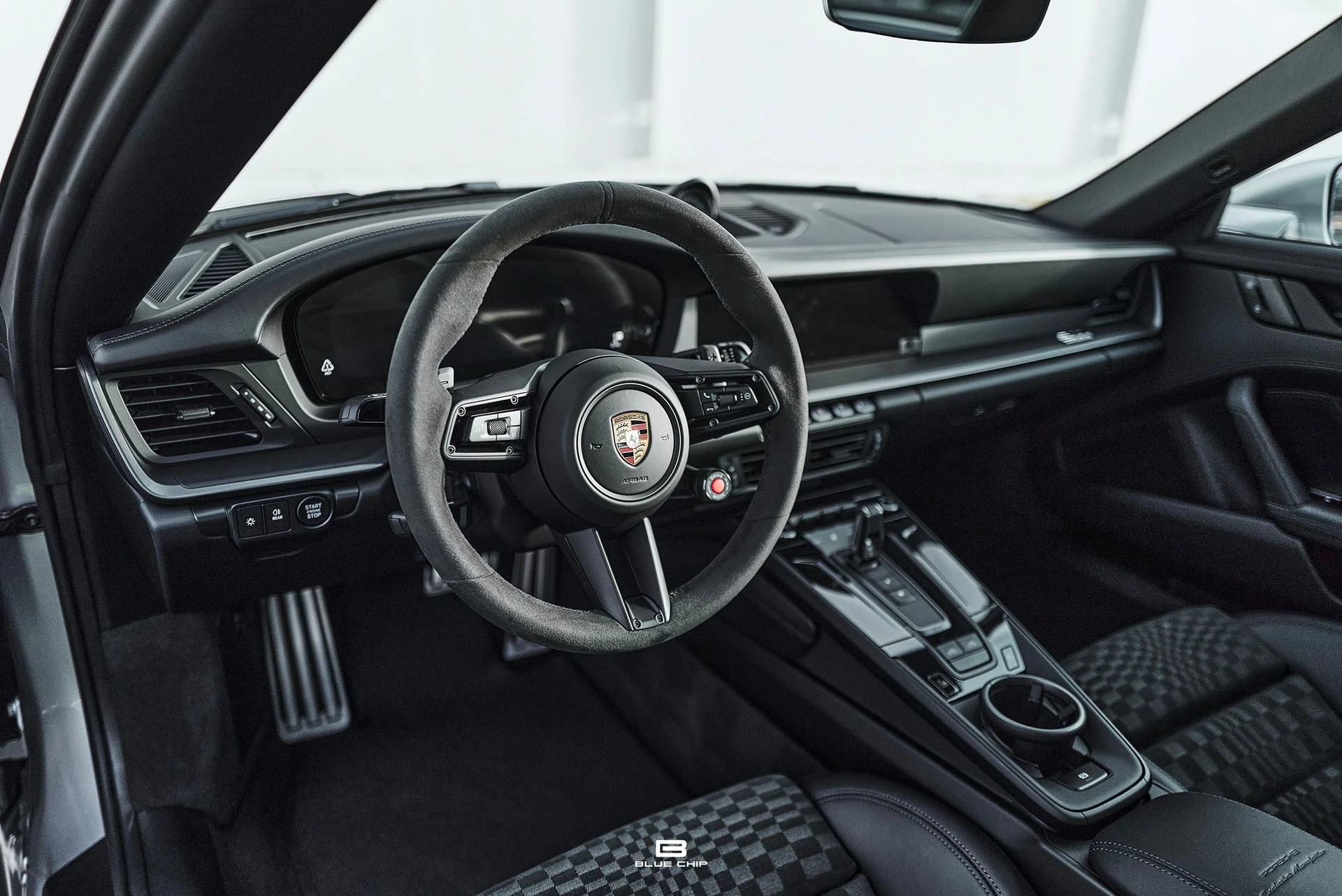 mph053_724239578_69b180c6a8734965e6503f5f_L1190234_a0a7a1b2c8