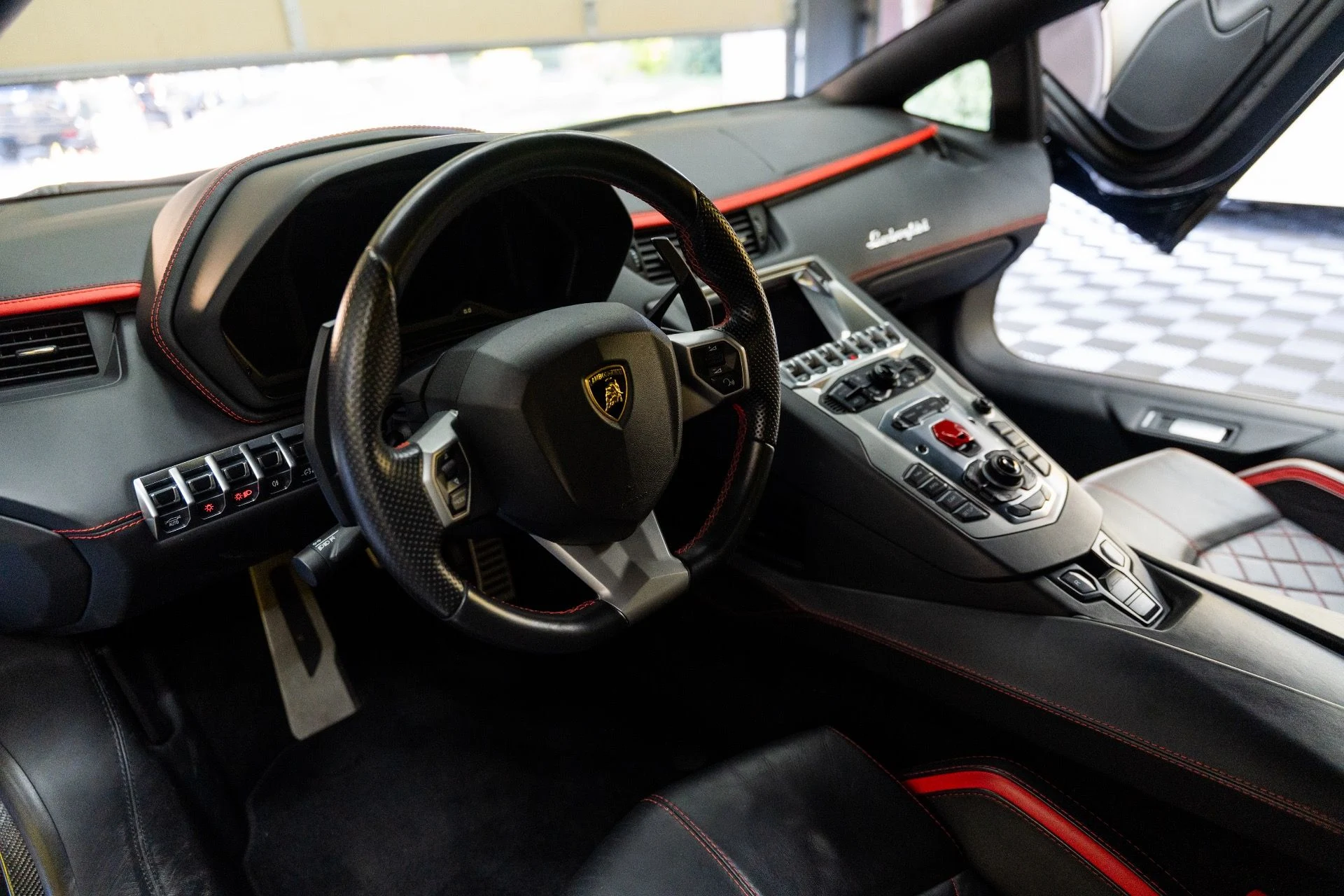 mph053_787951609_Used_2018_Lamborghini_Aventador_LP_740_4_S_1792436167_d132322ce3