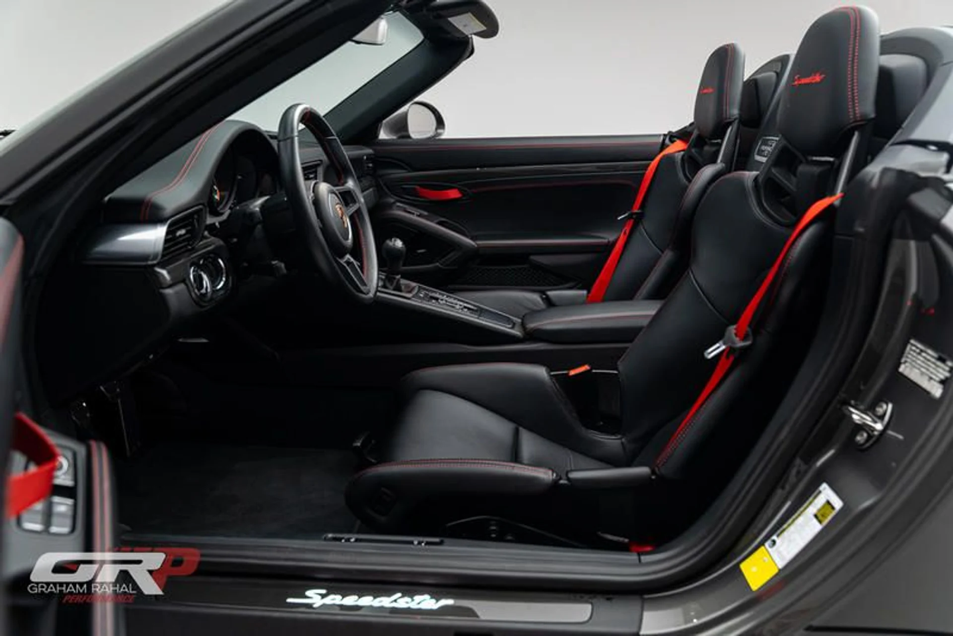 mph053_822332288_649_CC_035_5426_45_B6_93_BE_9_A77_FC_253557_33b04971b5