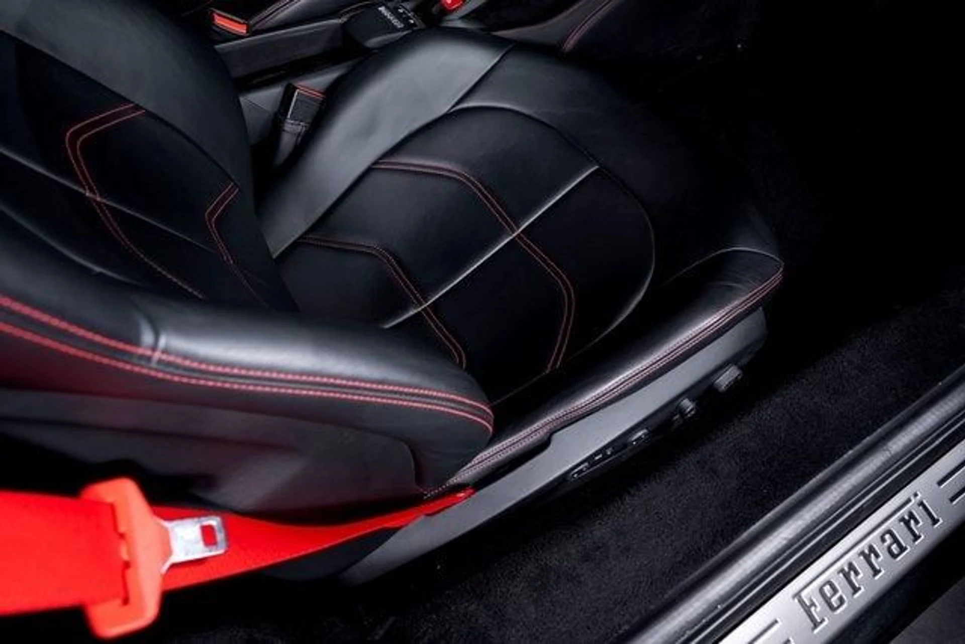 mph053_836667253_e2322495acc6e5c52ec6b4c4502d29c4x_a4e815ad21