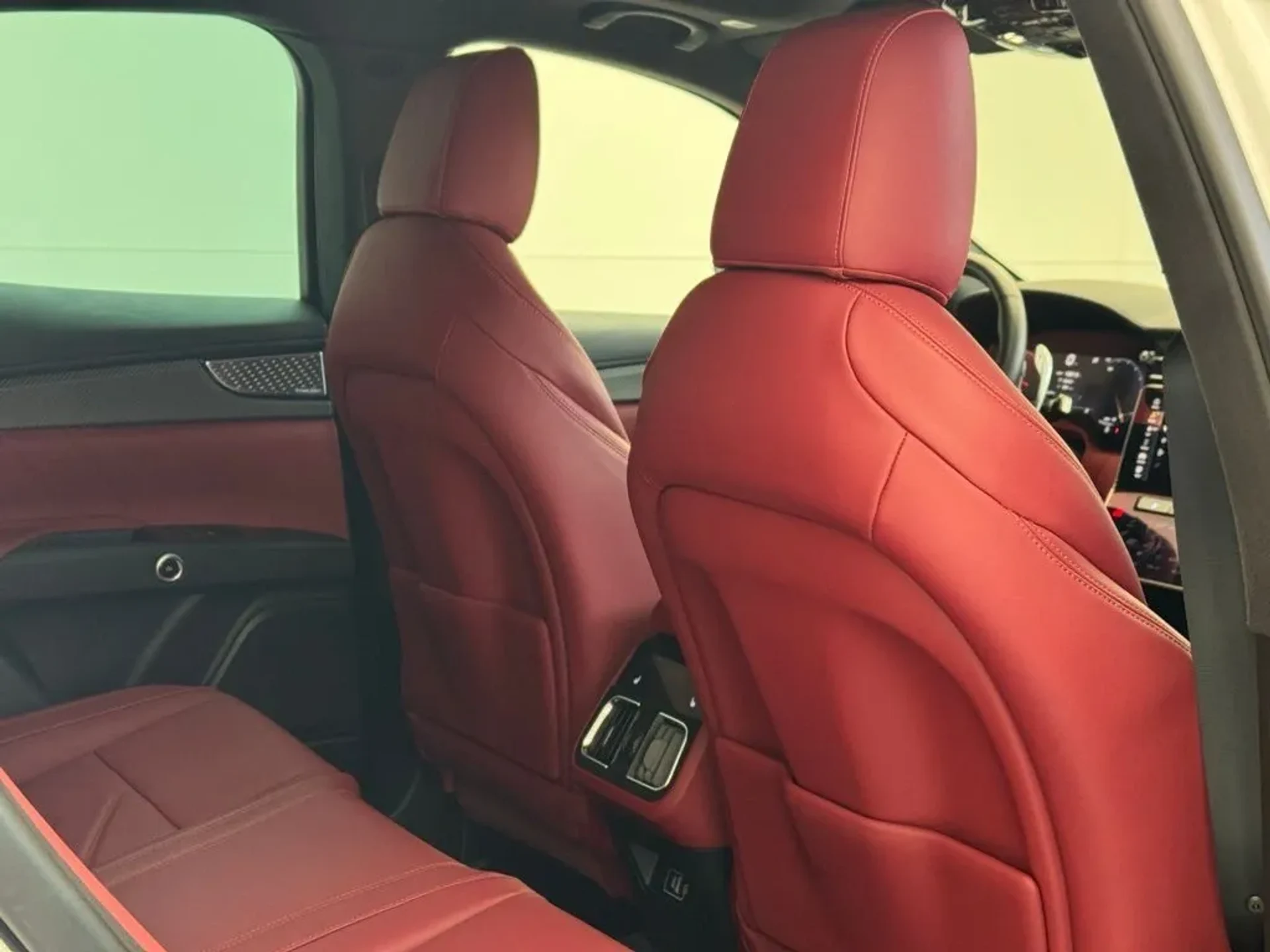 mph053_837155153_oeysjvf8q4f6kgmg0lgpfs7xkyeo_1a671acdfa