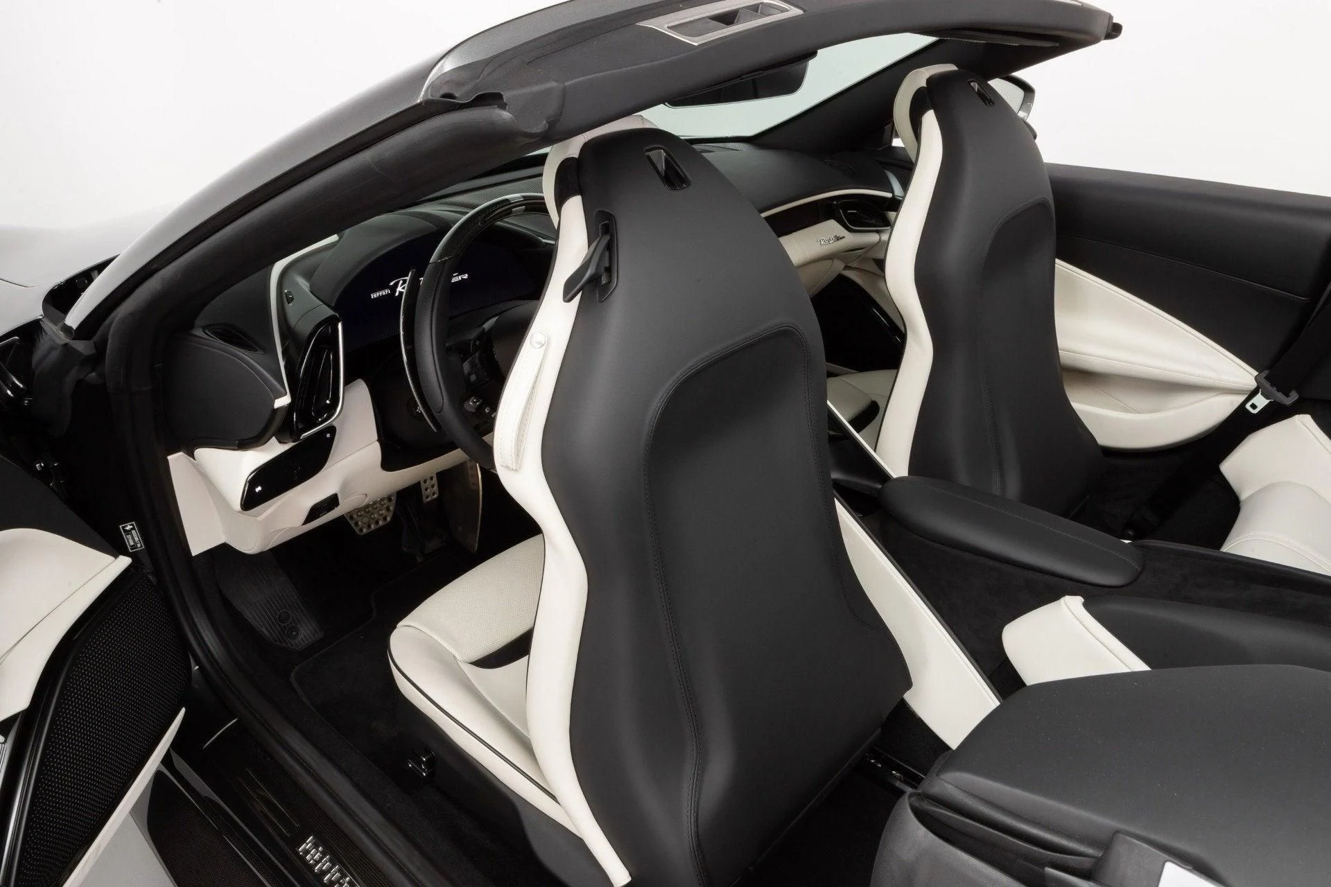 mph053_839462775_Used_2024_Ferrari_Roma_Spider_1777367388_1d2df00593