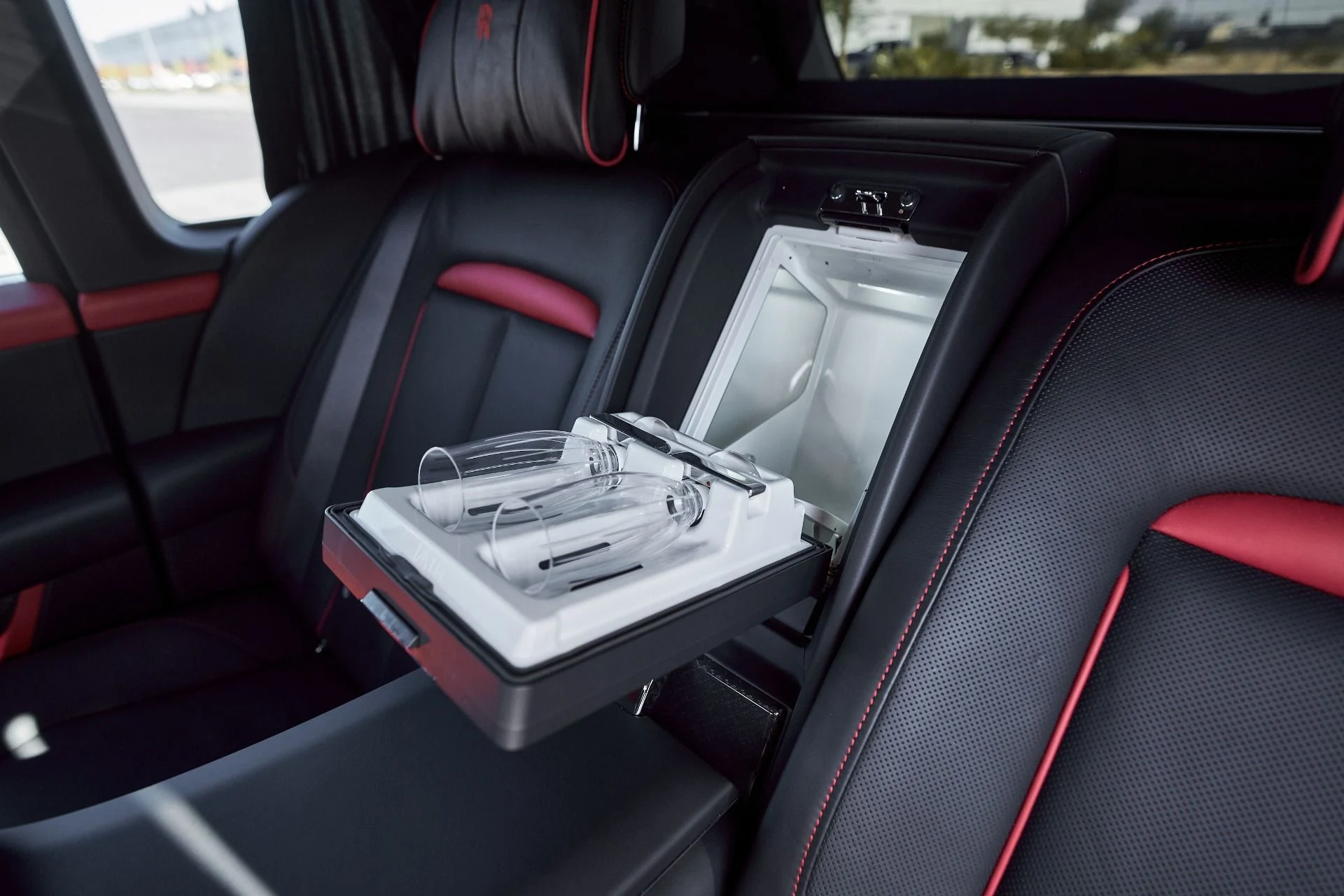 mph053_84238751_Used_2022_Rolls_Royce_Cullinan_Black_Badge_1764038794_898ffdb31a