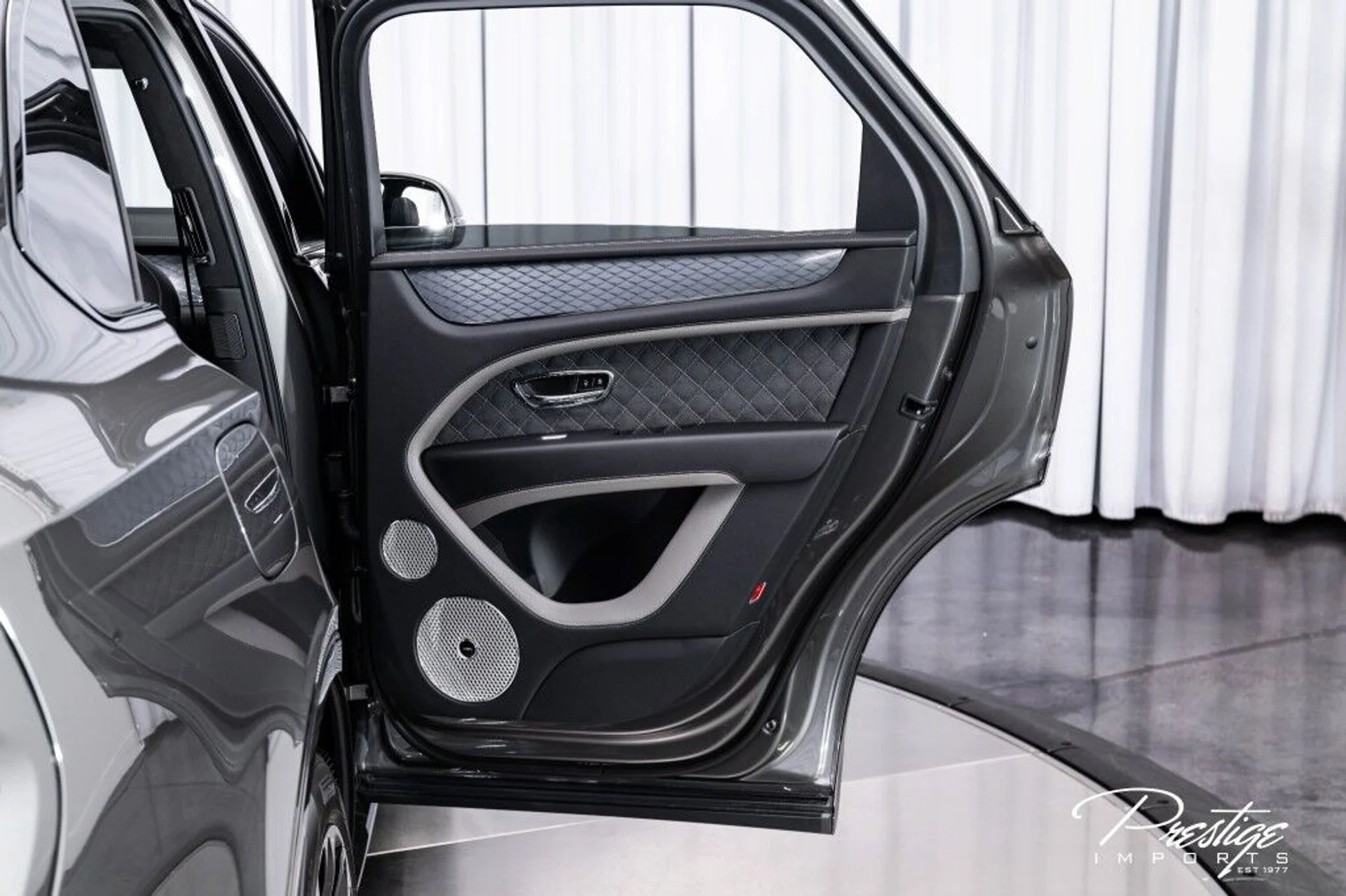 mph053_858914049_6937ed819482cefe1e43c6bb885bd42b_2286b4b787