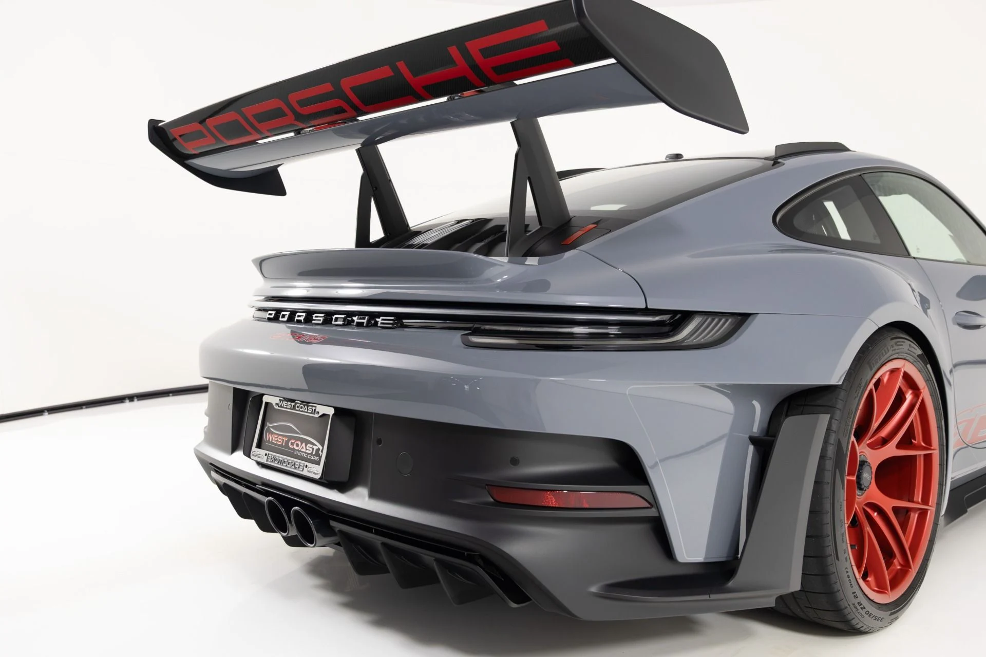 mph053_876130060_Used_2024_Porsche_911_GT_3_RS_1759531915_0478762259