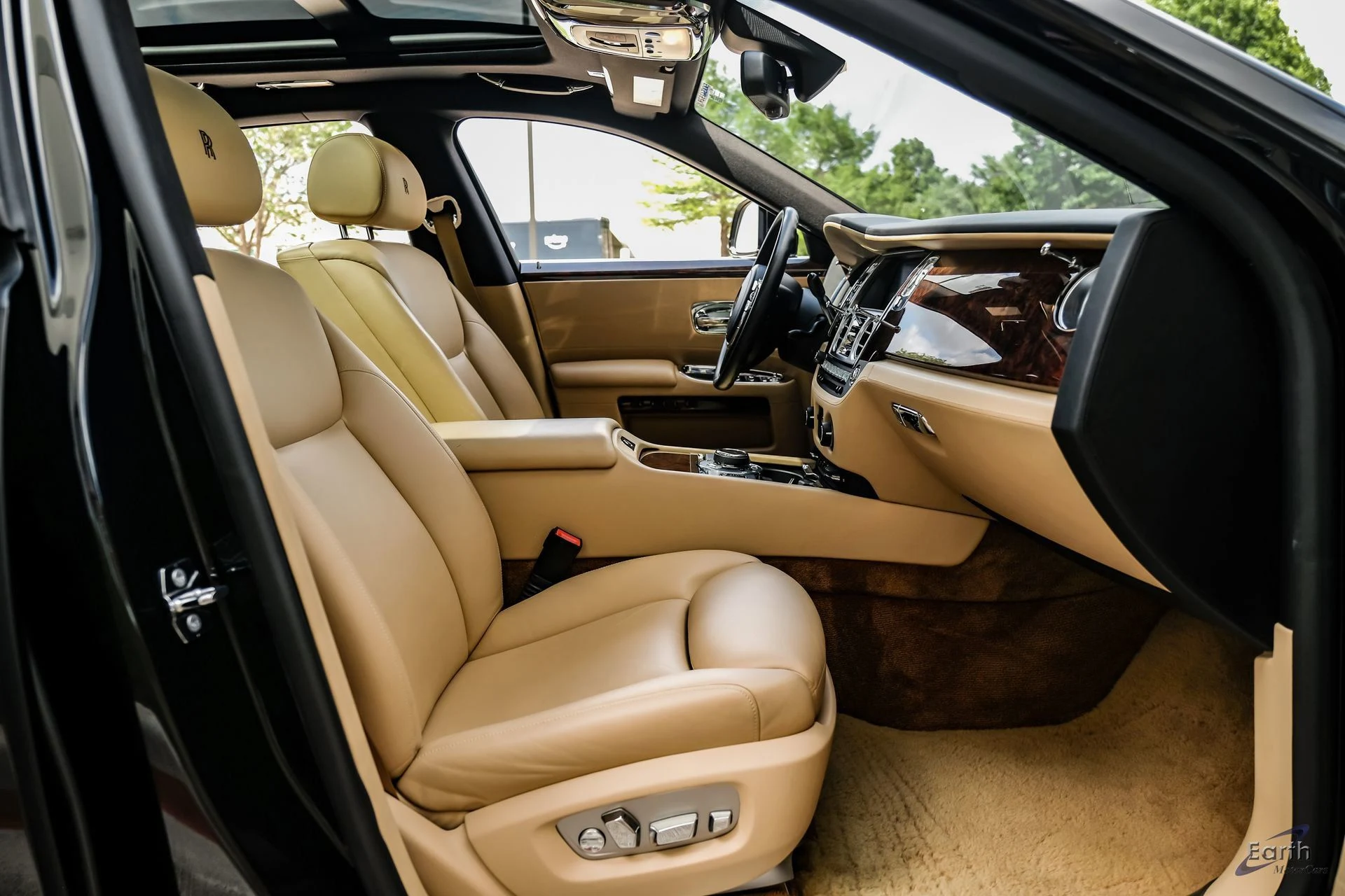 mph053_888869943_c7a79ee33faaaaa2fb100fc8ae557dfbx_8cbf06fd53