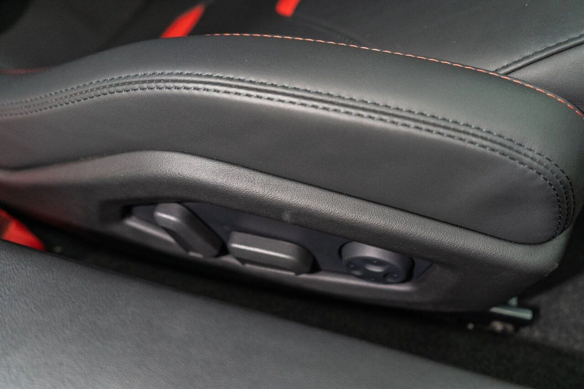 mph053_904228957_e414cd3f96_1280_5ada9b18b5